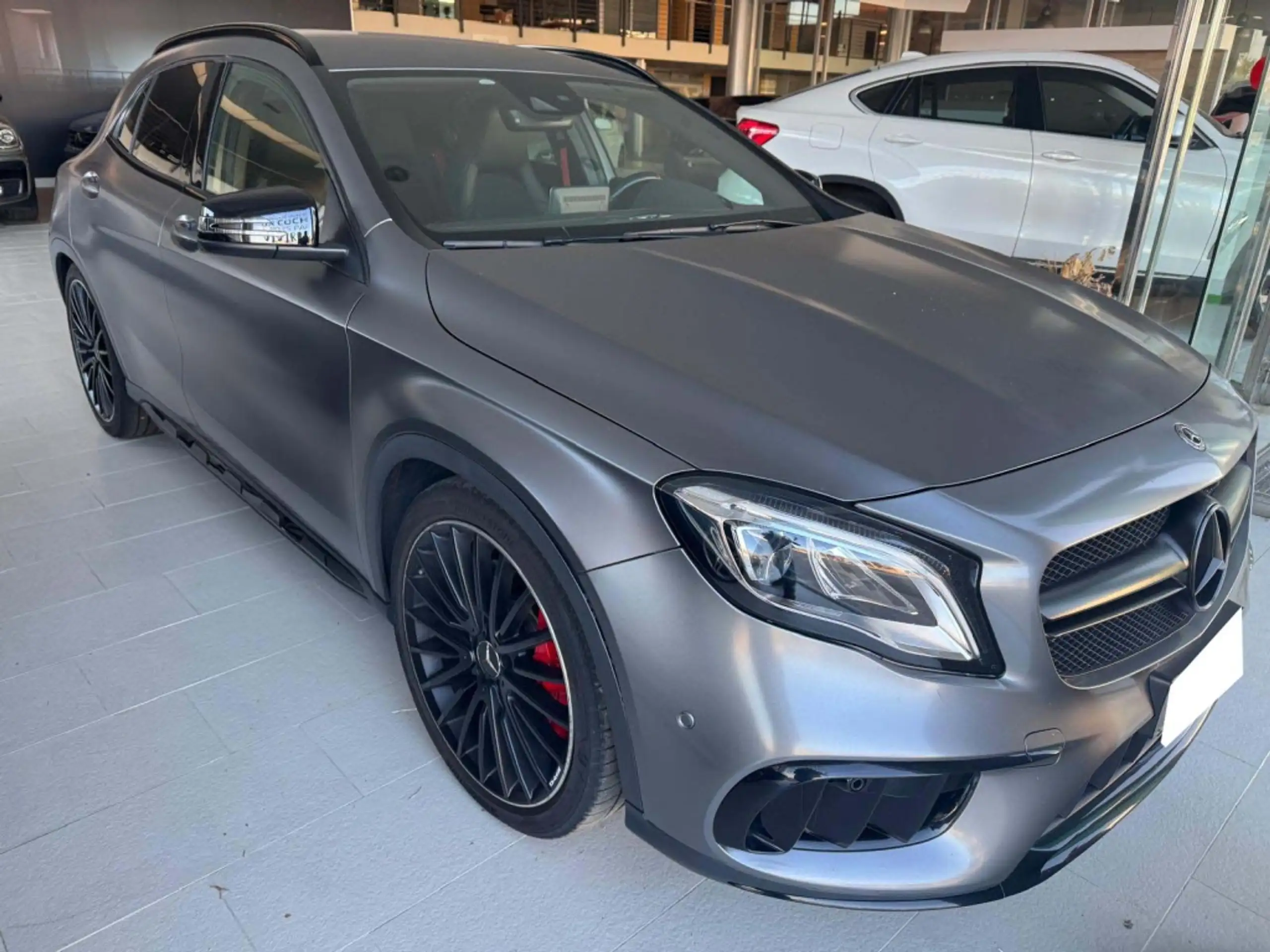 Mercedes-Benz - GLA 45 AMG