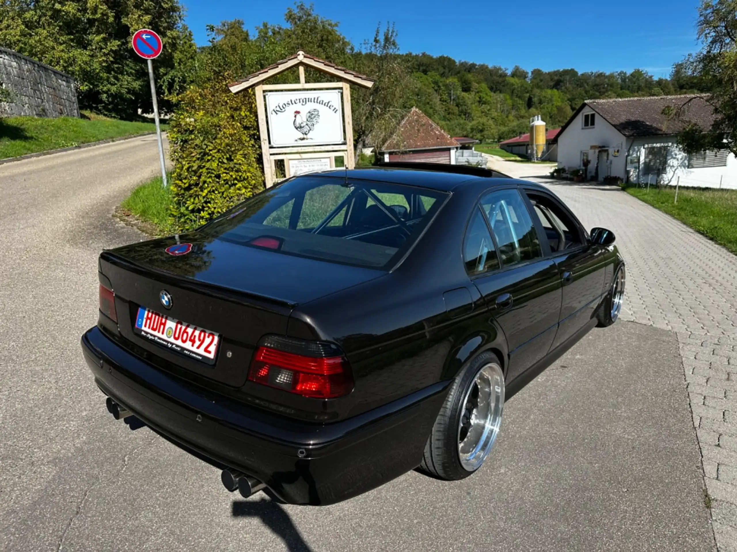 BMW - M5