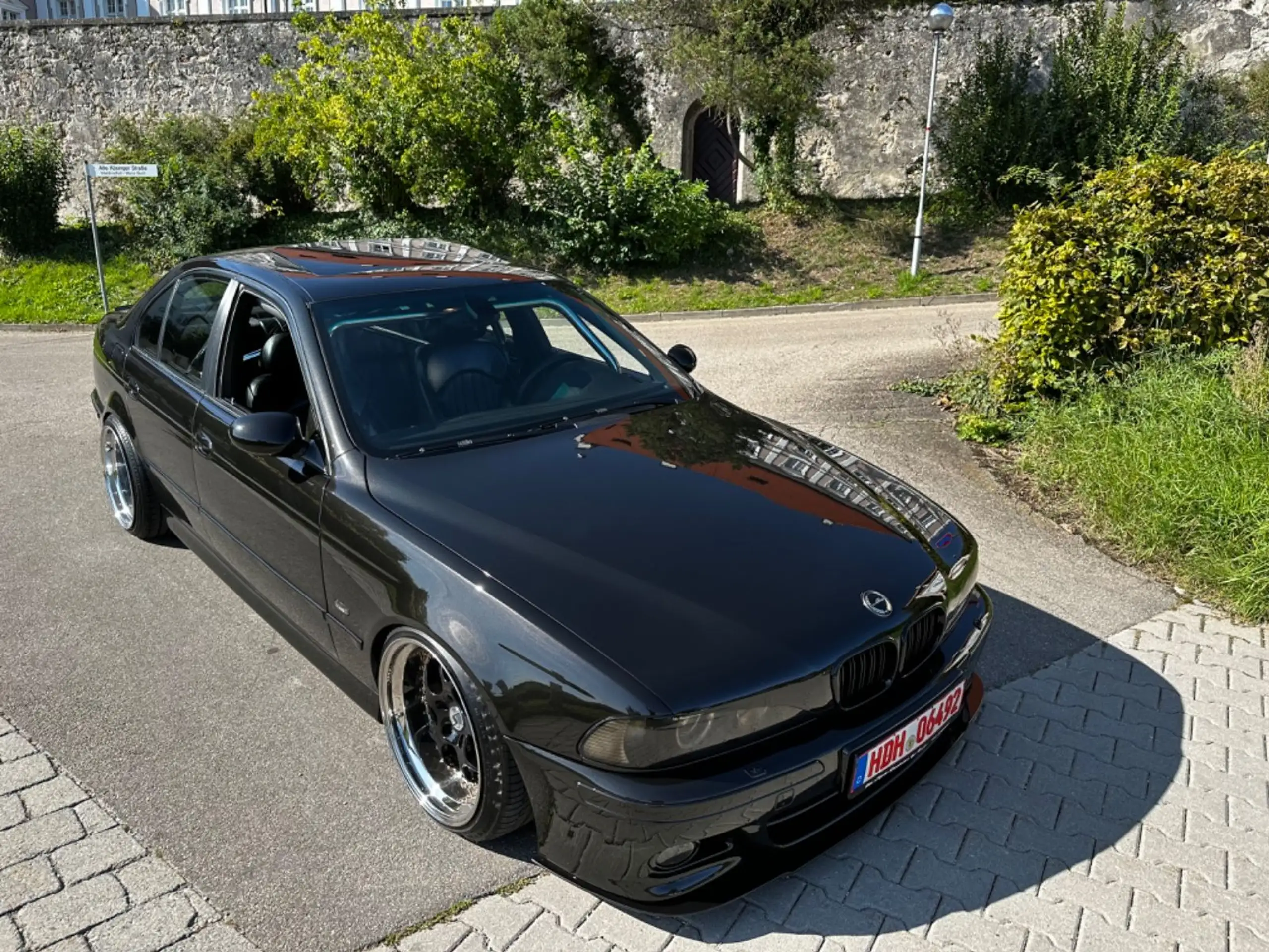 BMW - M5