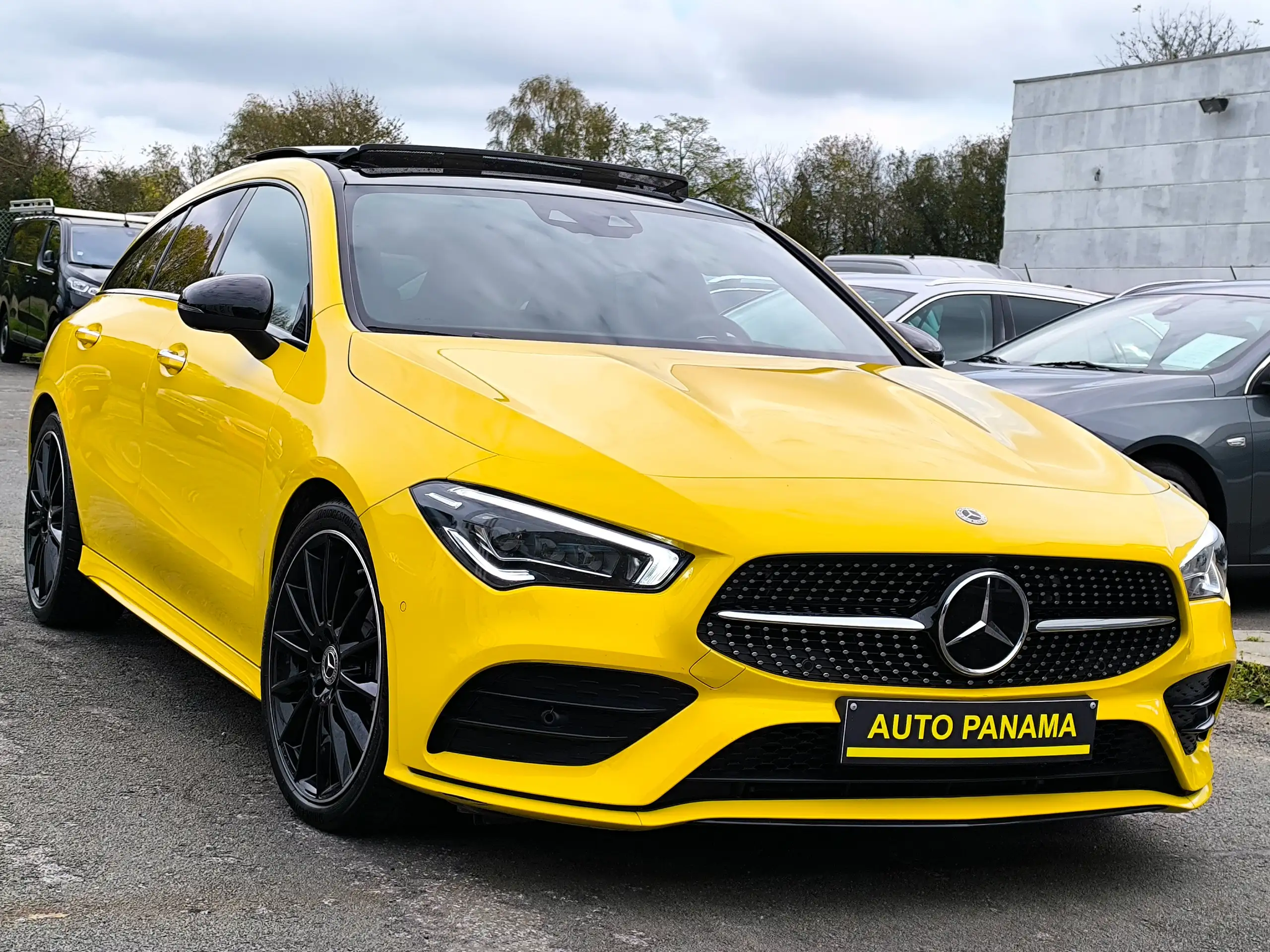 Mercedes-Benz - CLA 180