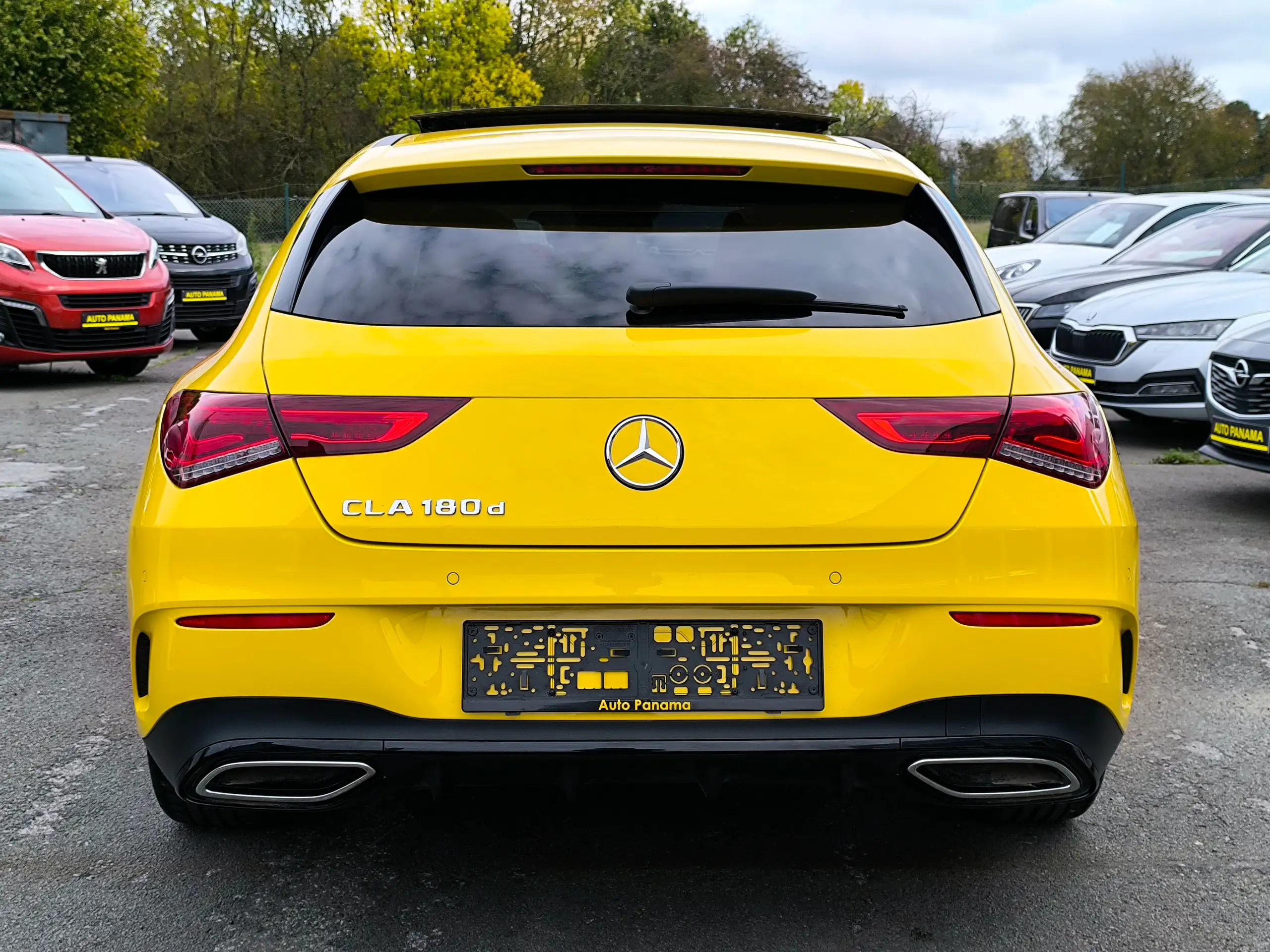 Mercedes-Benz - CLA 180