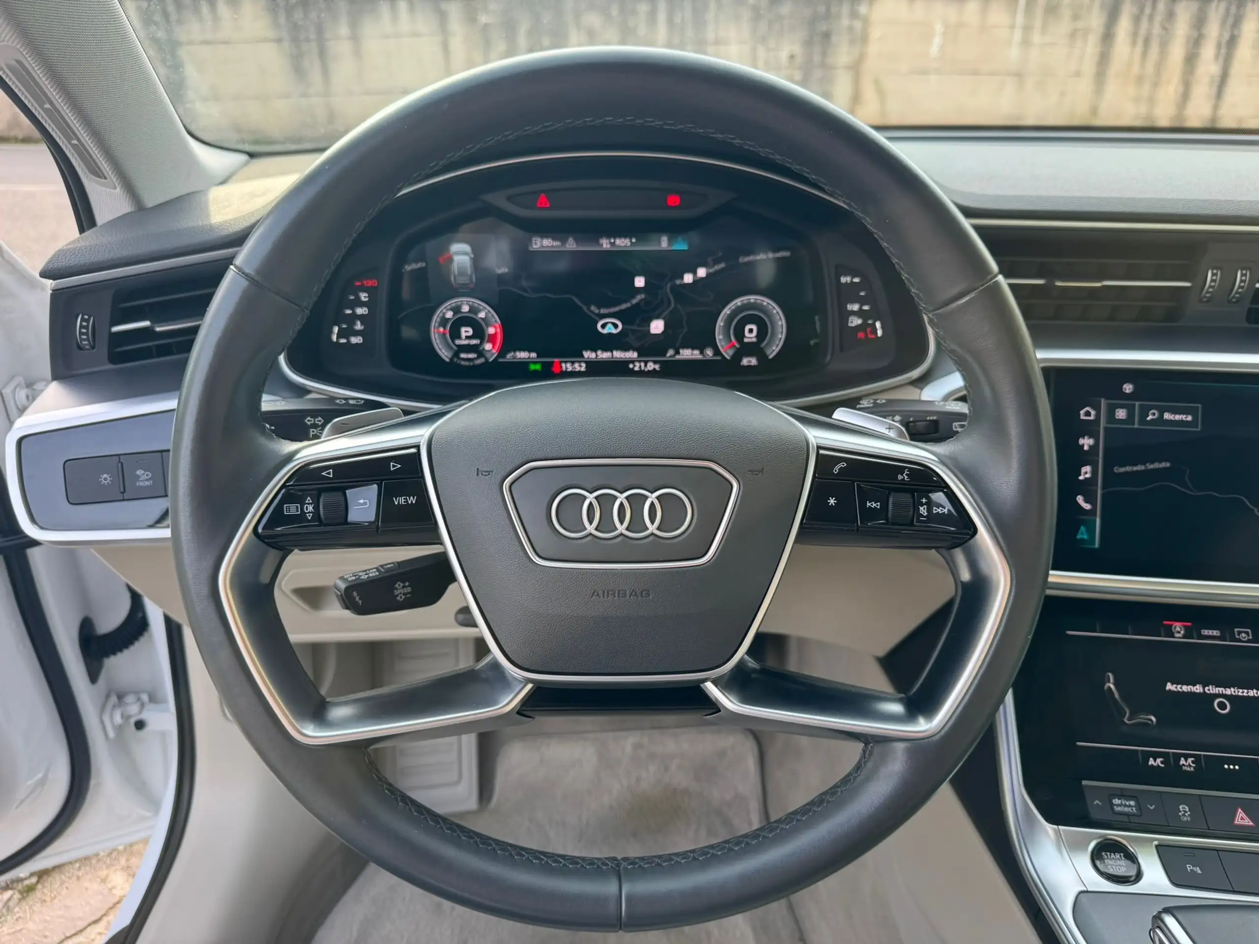 Audi - A6