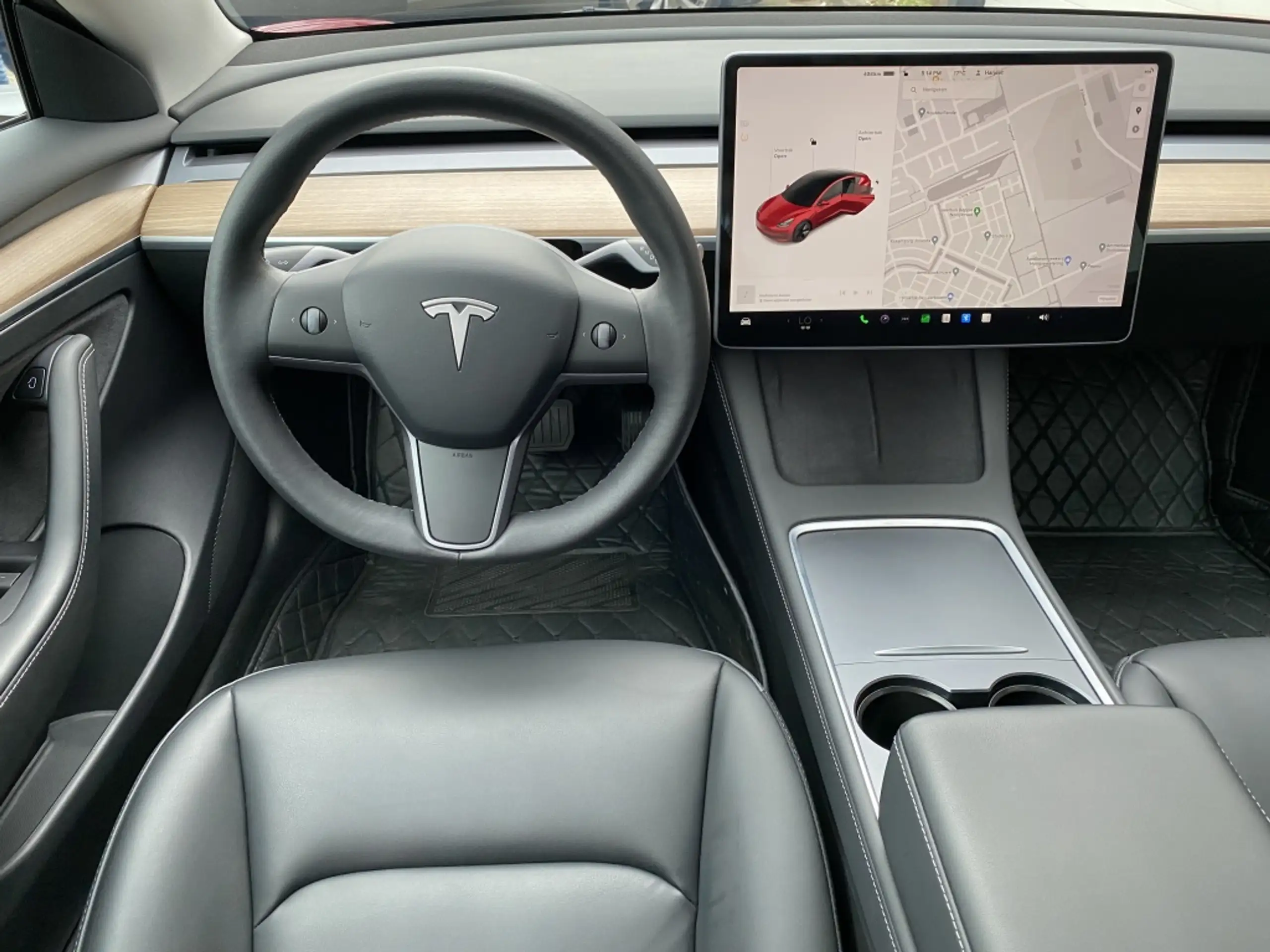 Tesla - Model 3