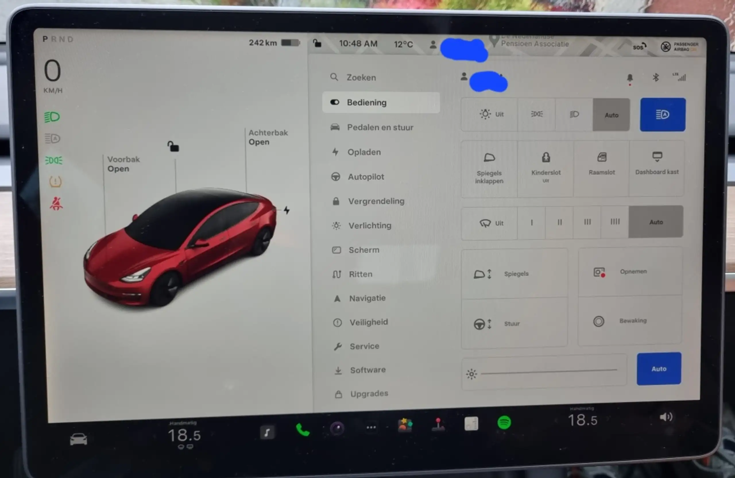 Tesla - Model 3