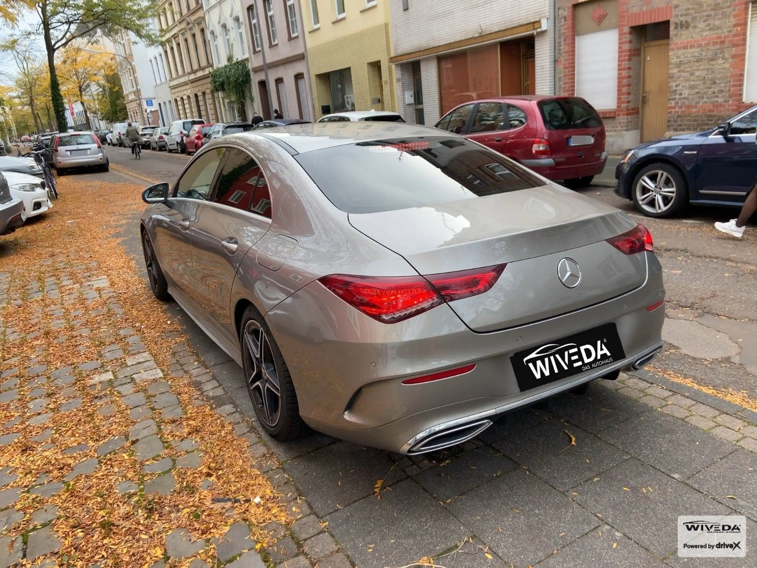 Mercedes-Benz - CLA 250