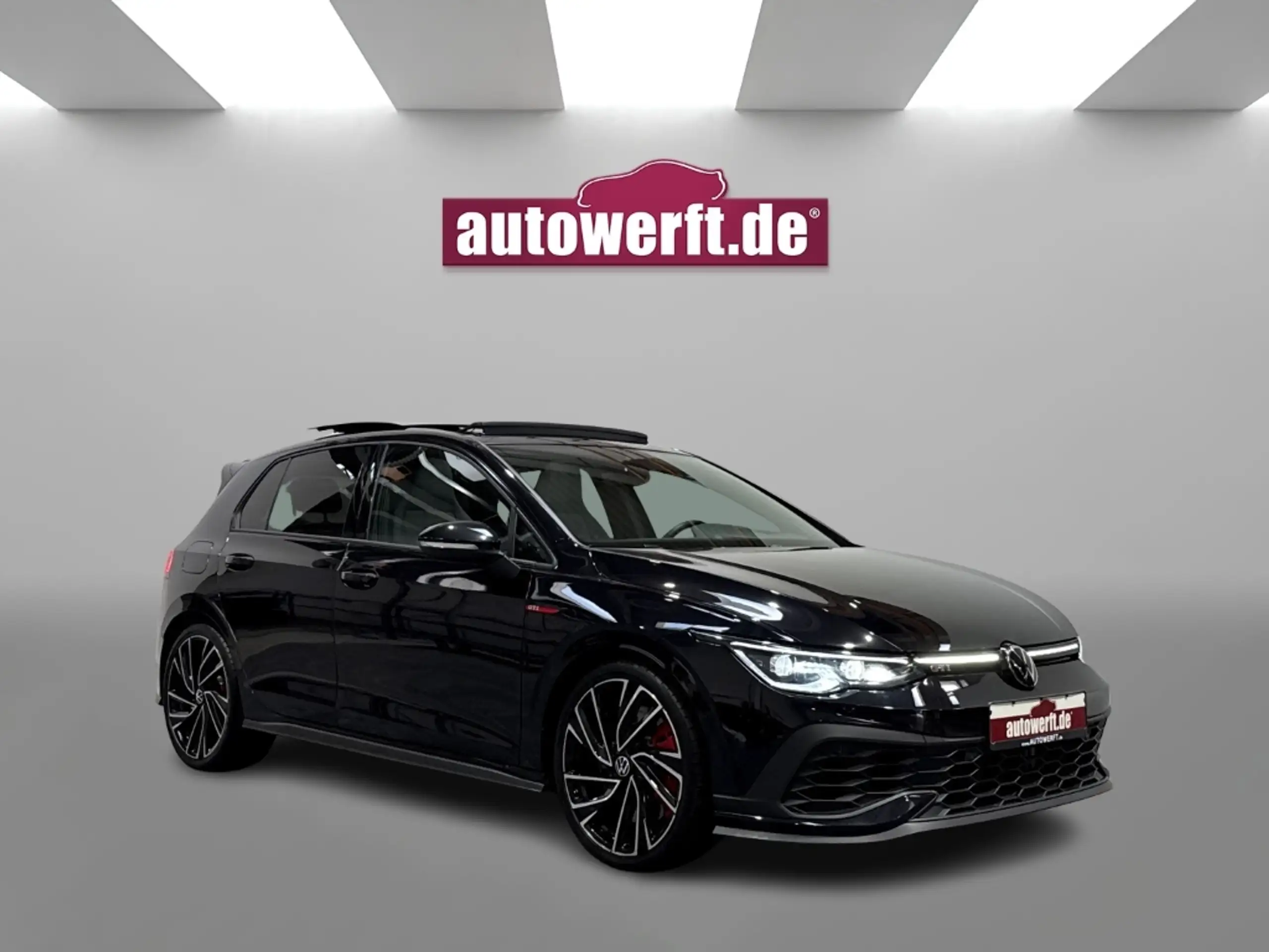 Volkswagen - Golf GTI