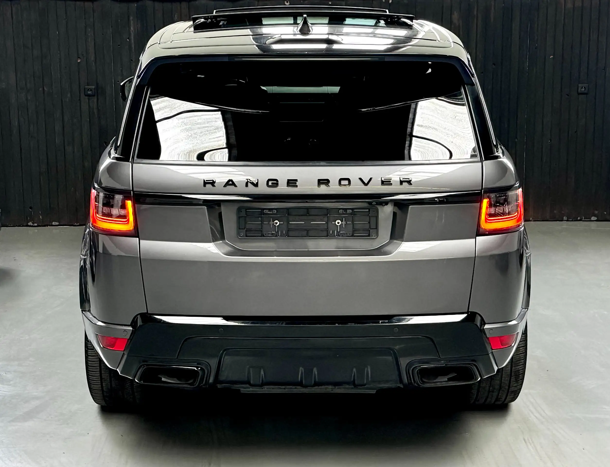 Land Rover - Range Rover Sport