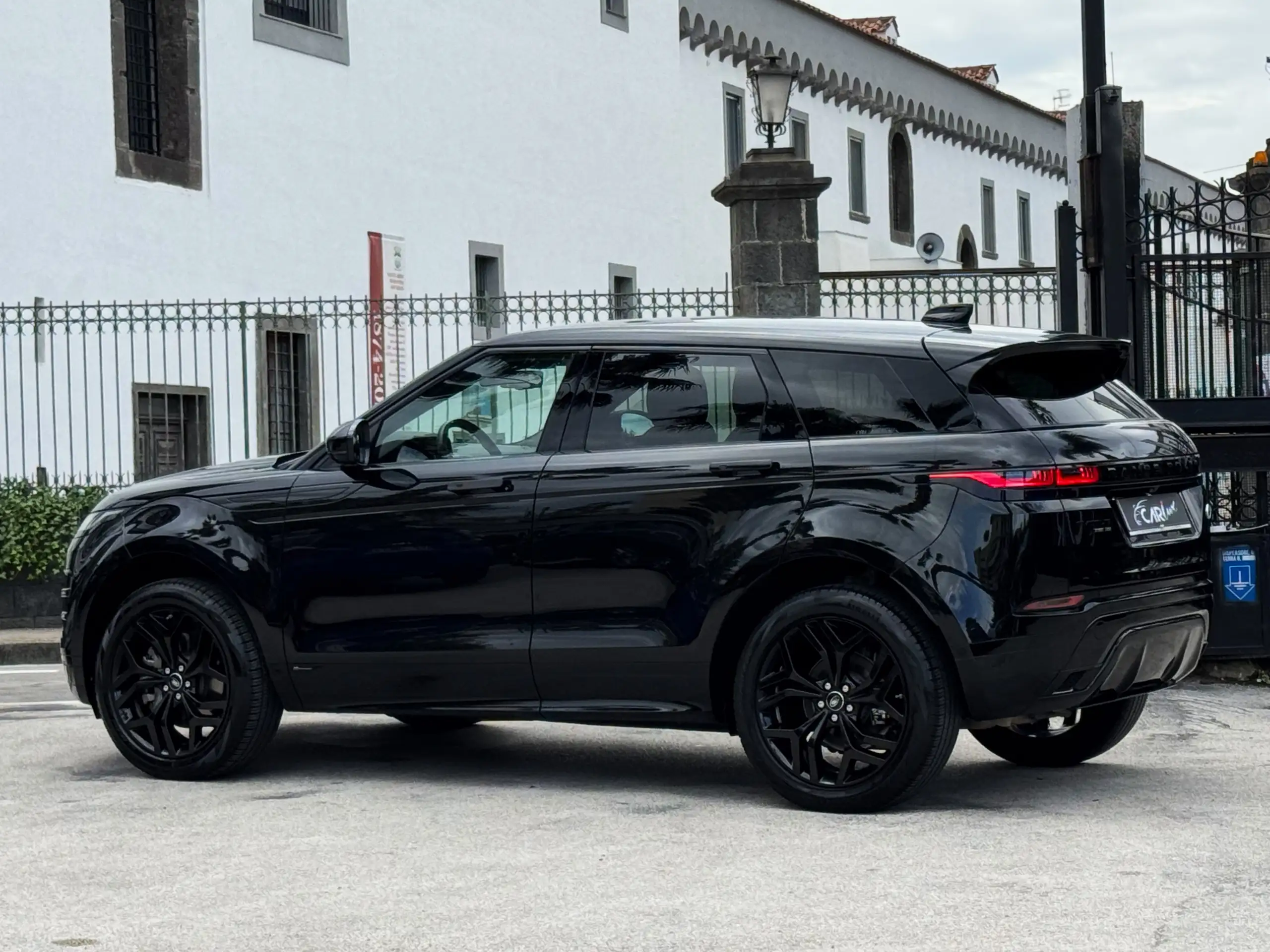 Land Rover - Range Rover Evoque