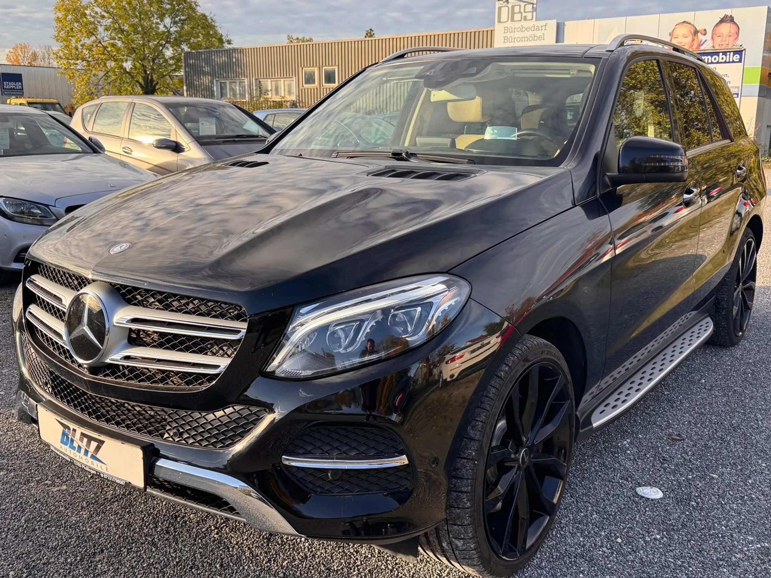 Mercedes-Benz - GLE 500