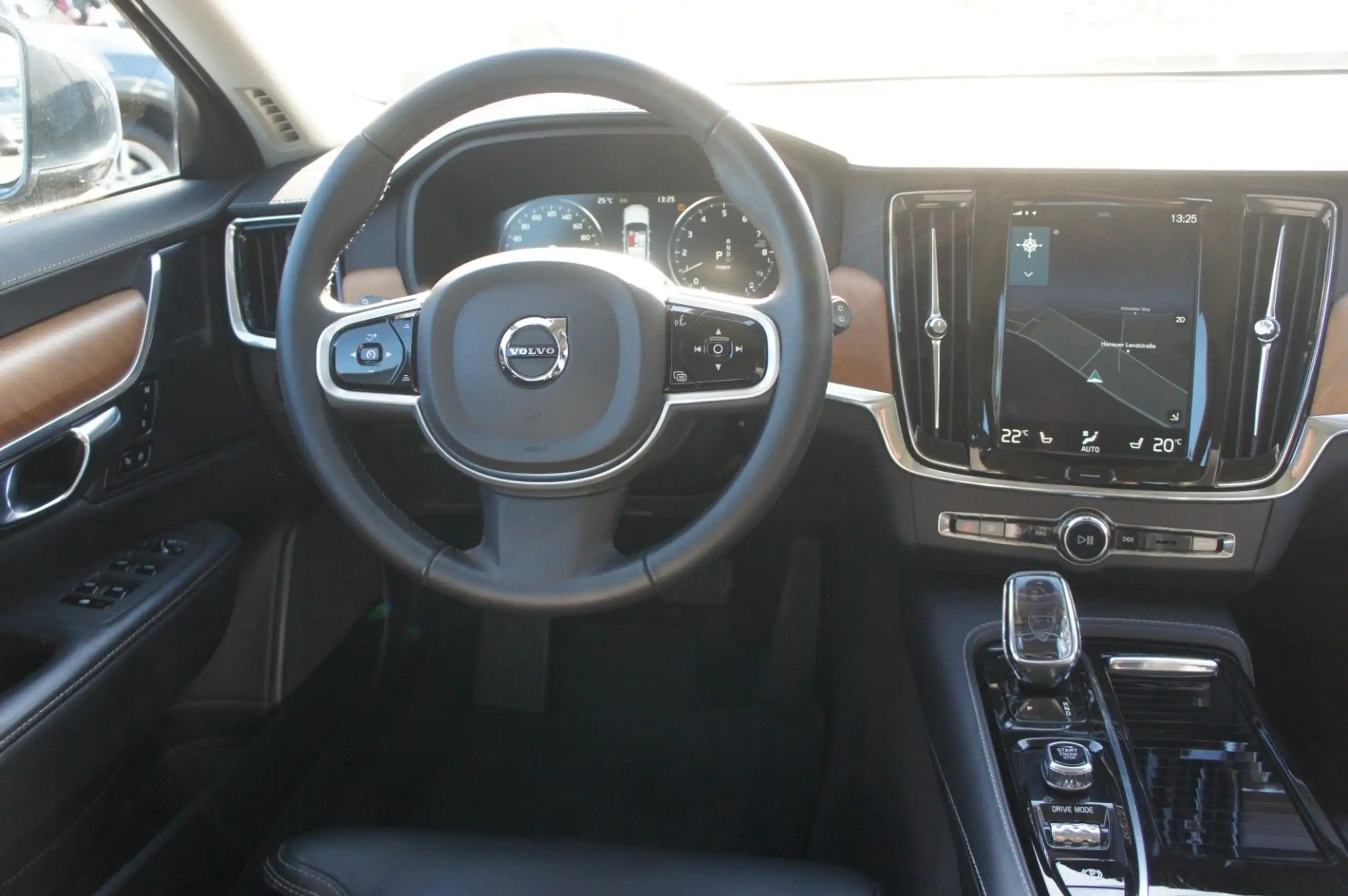 Volvo - V90