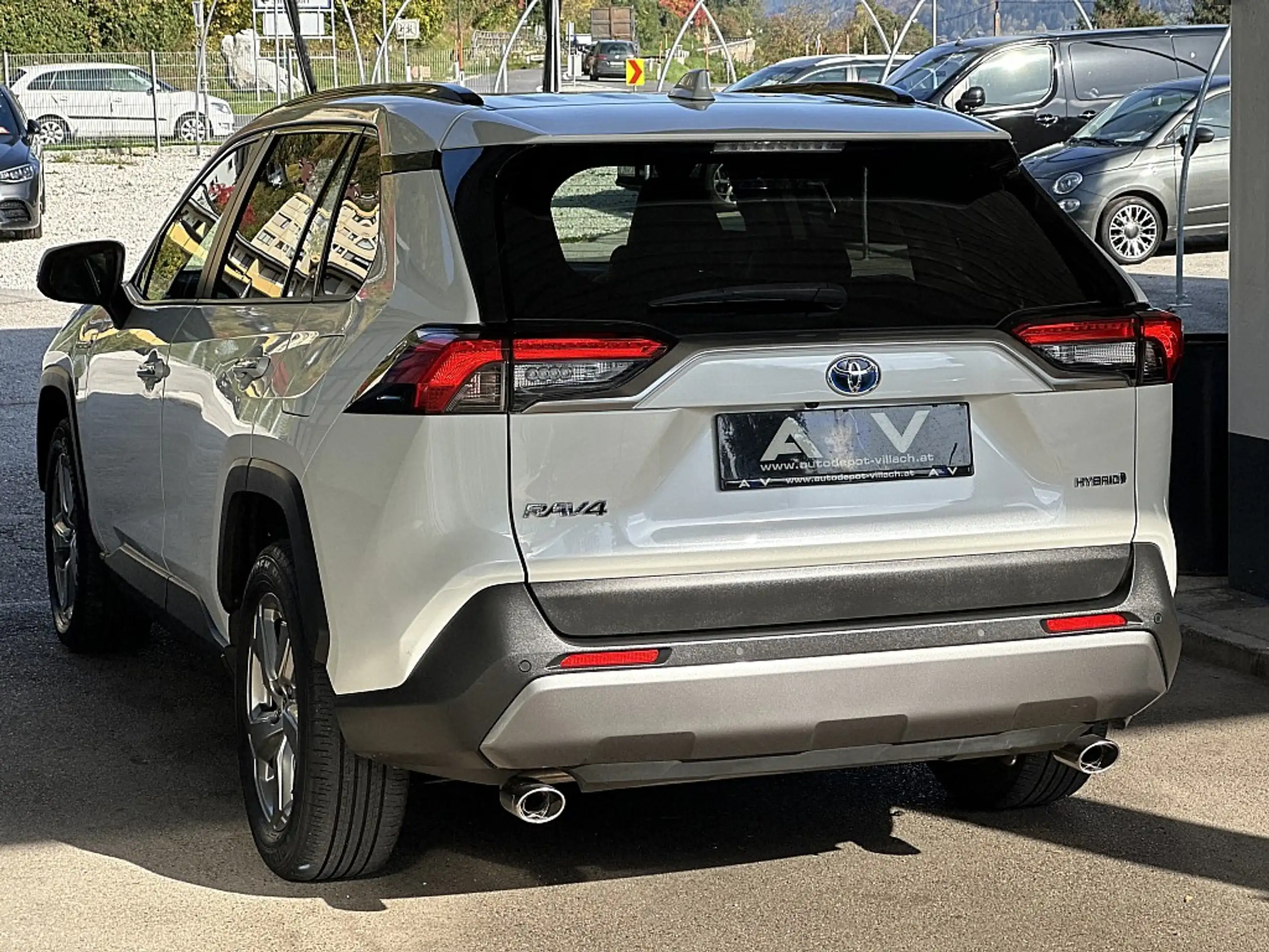 Toyota - RAV 4