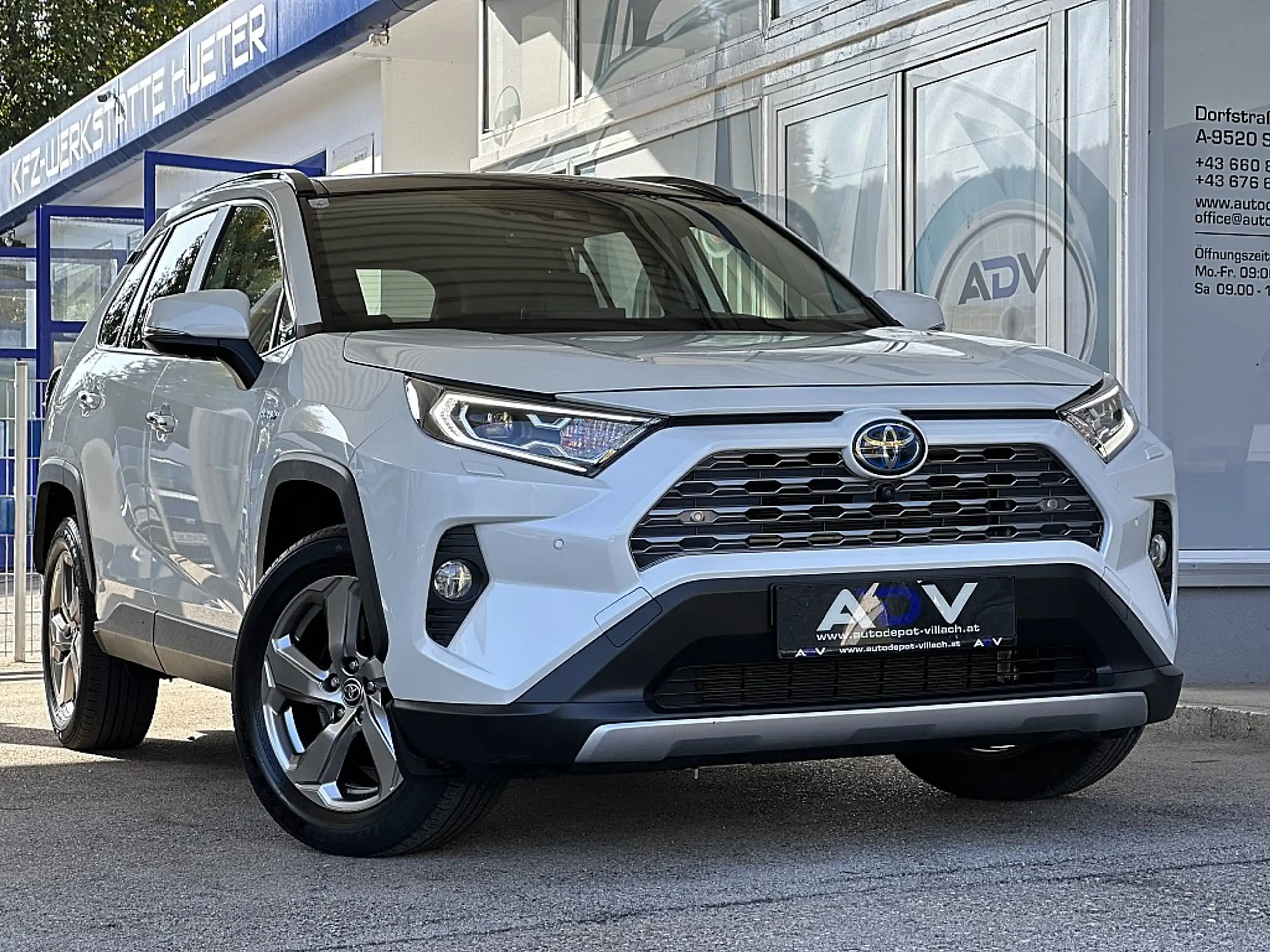 Toyota - RAV 4