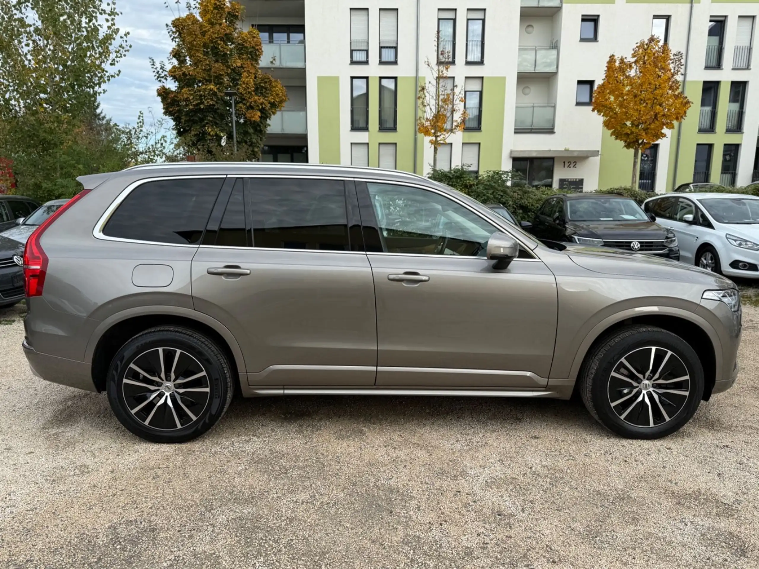 Volvo - XC90