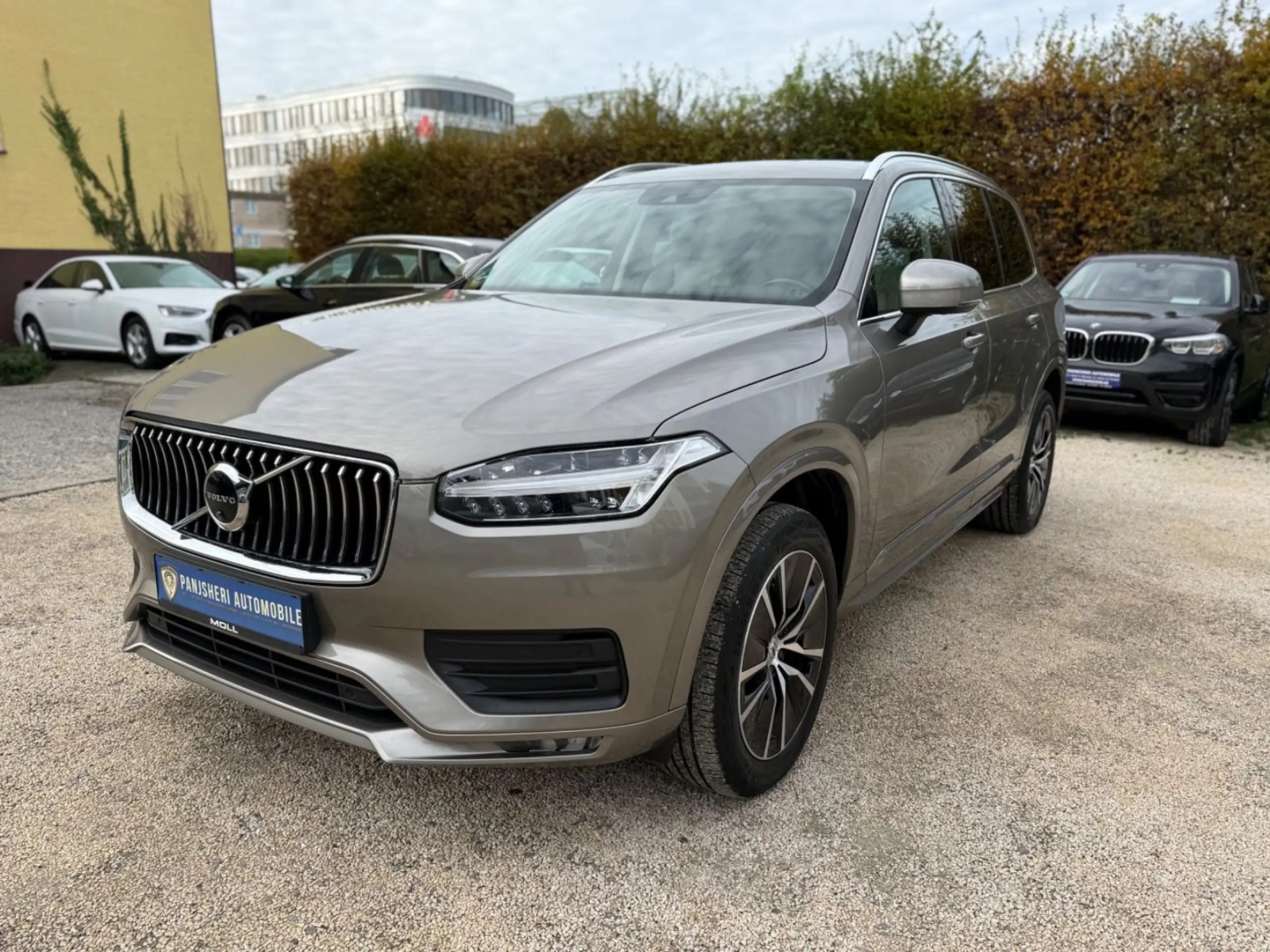 Volvo - XC90