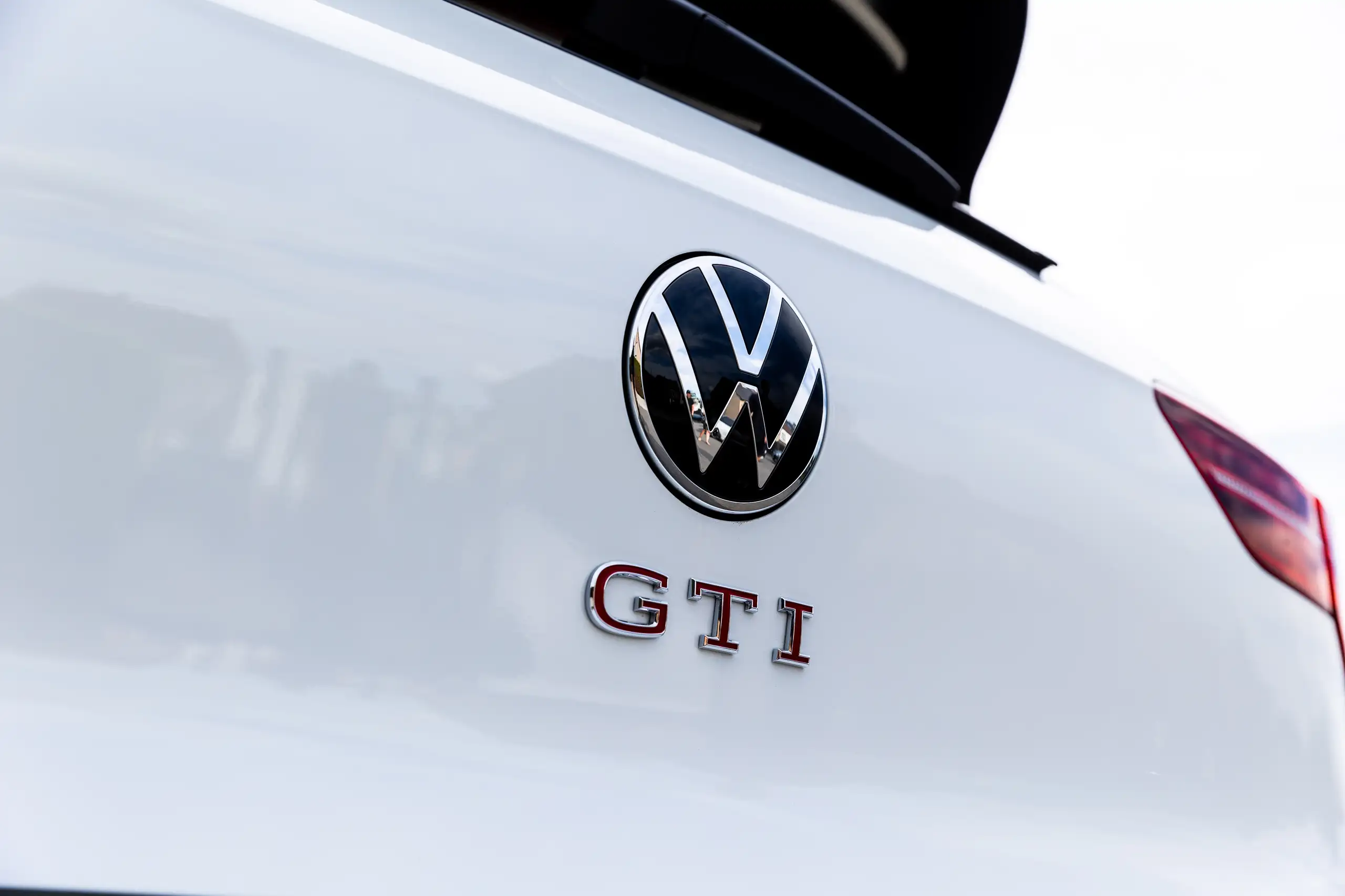 Volkswagen - Golf GTI