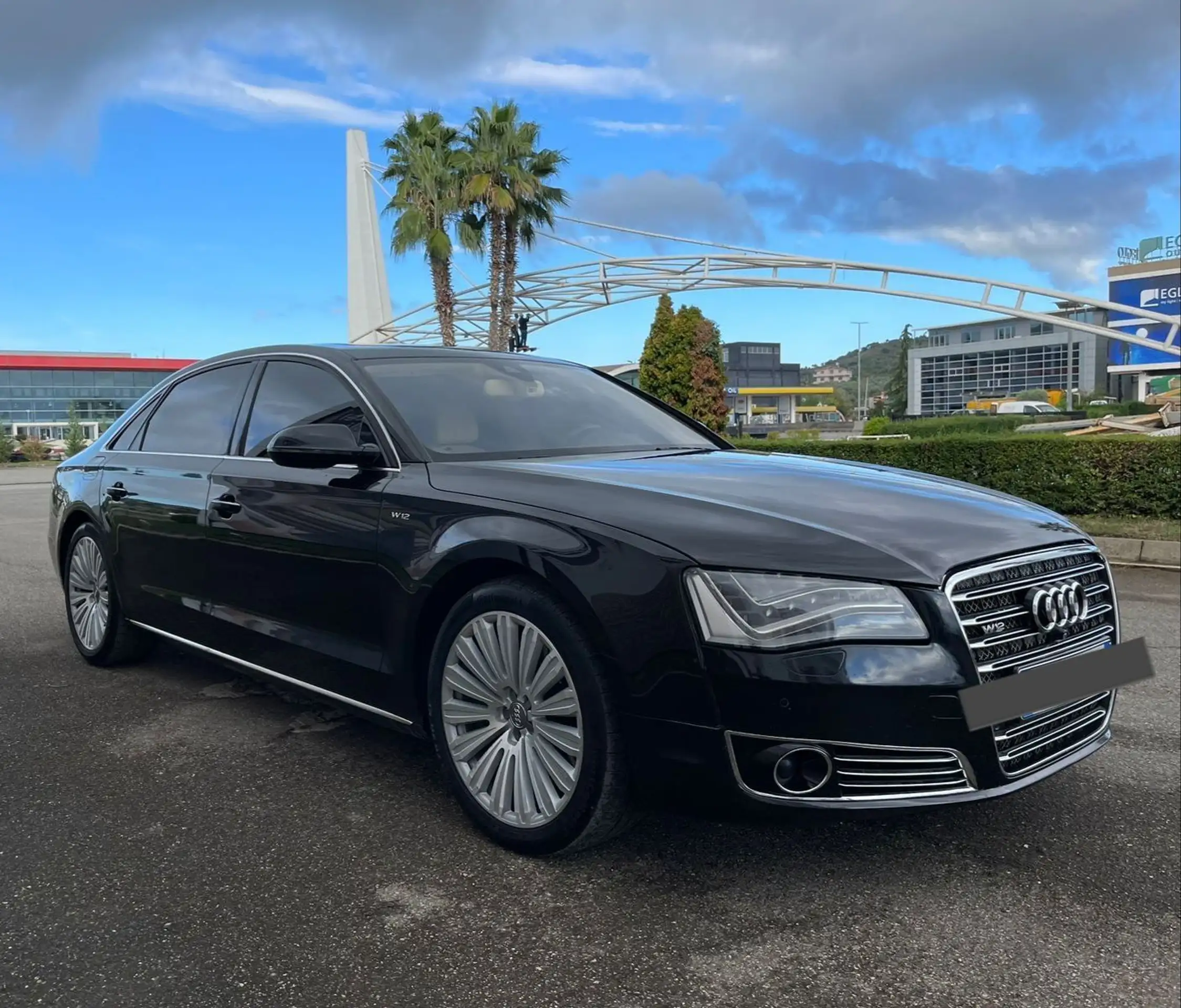 Audi - A8