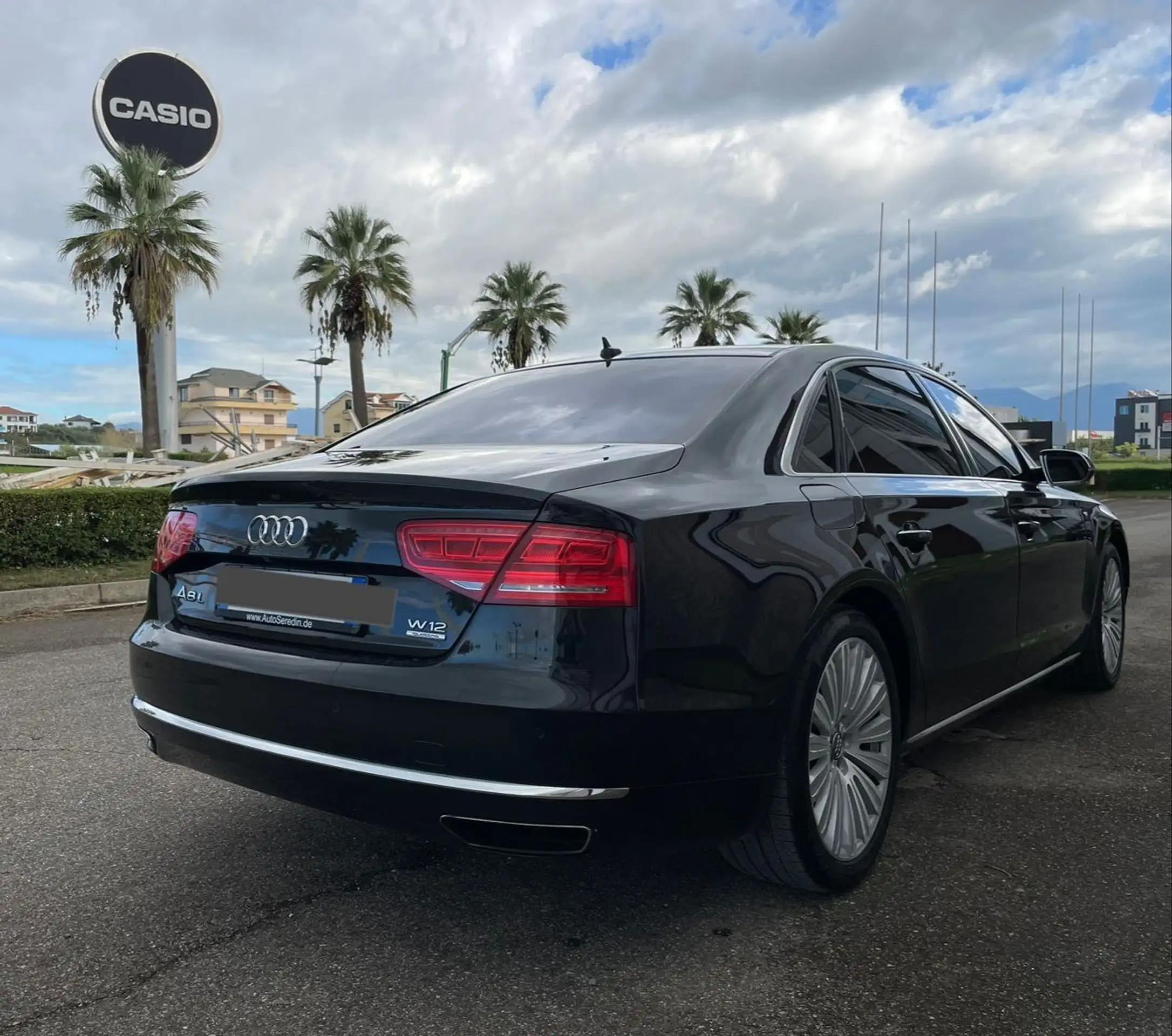 Audi - A8