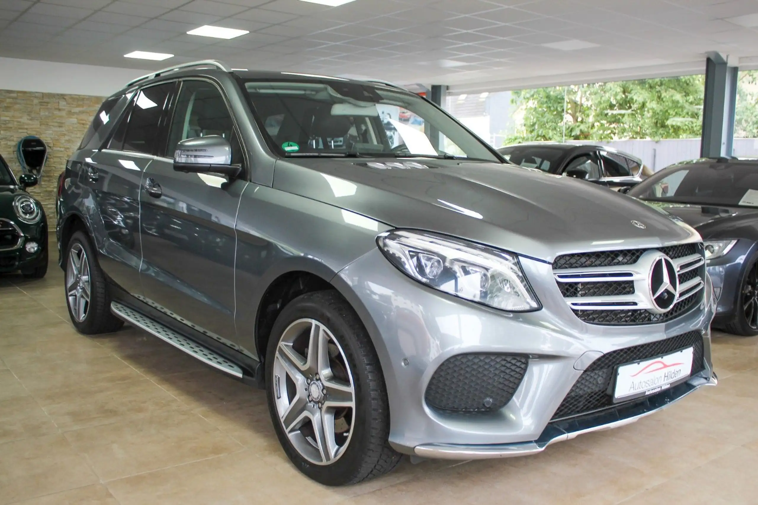 Mercedes-Benz - GLE 350