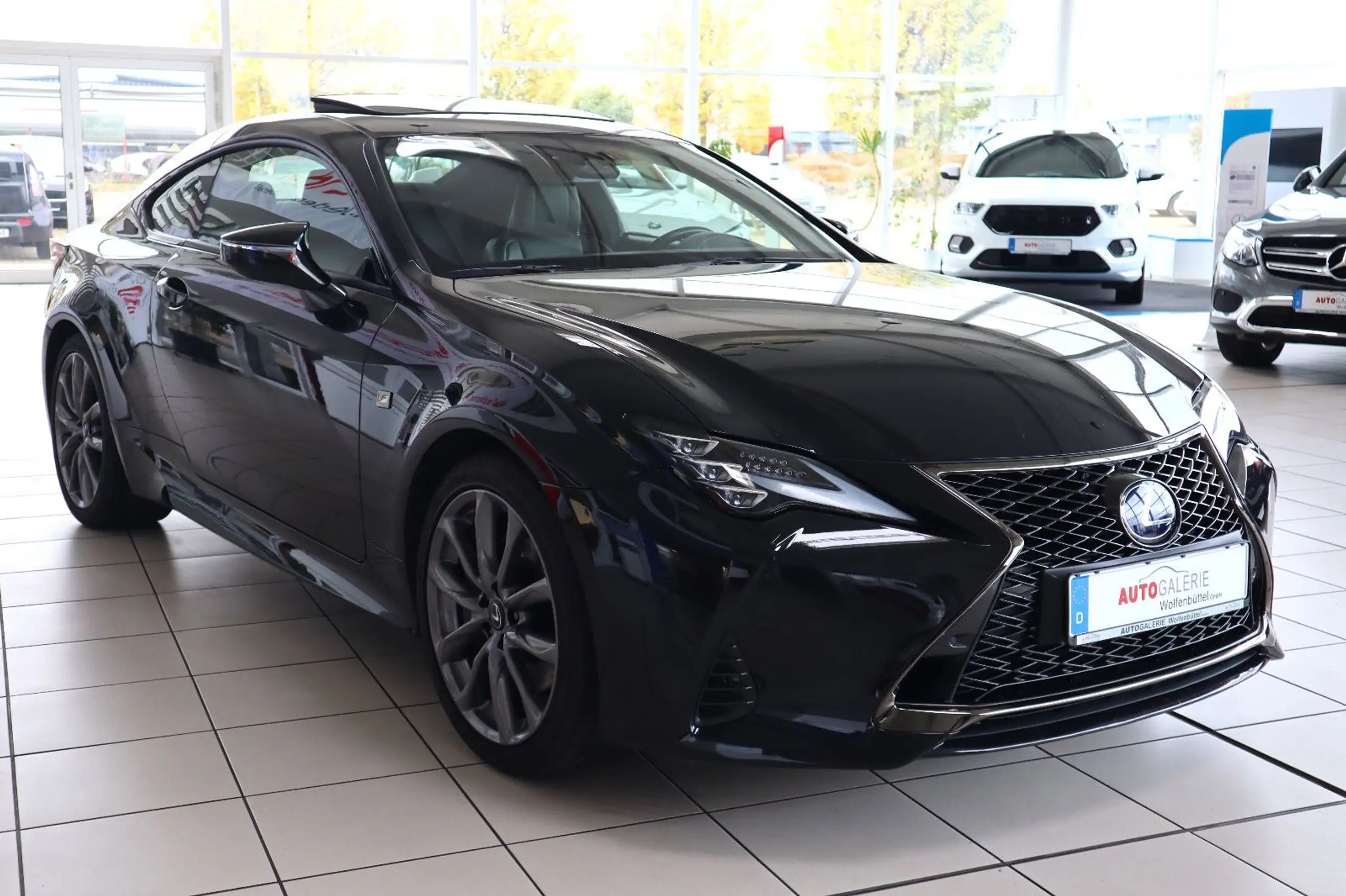 Lexus - RC 300h