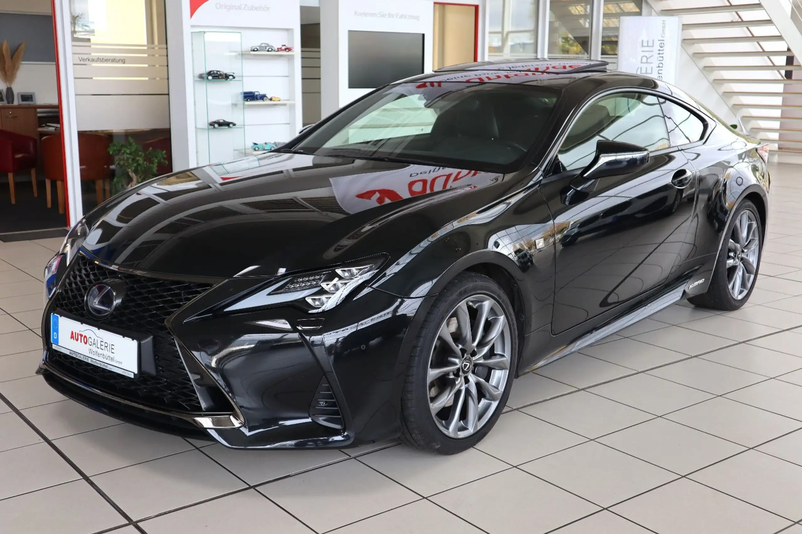 Lexus - RC 300h