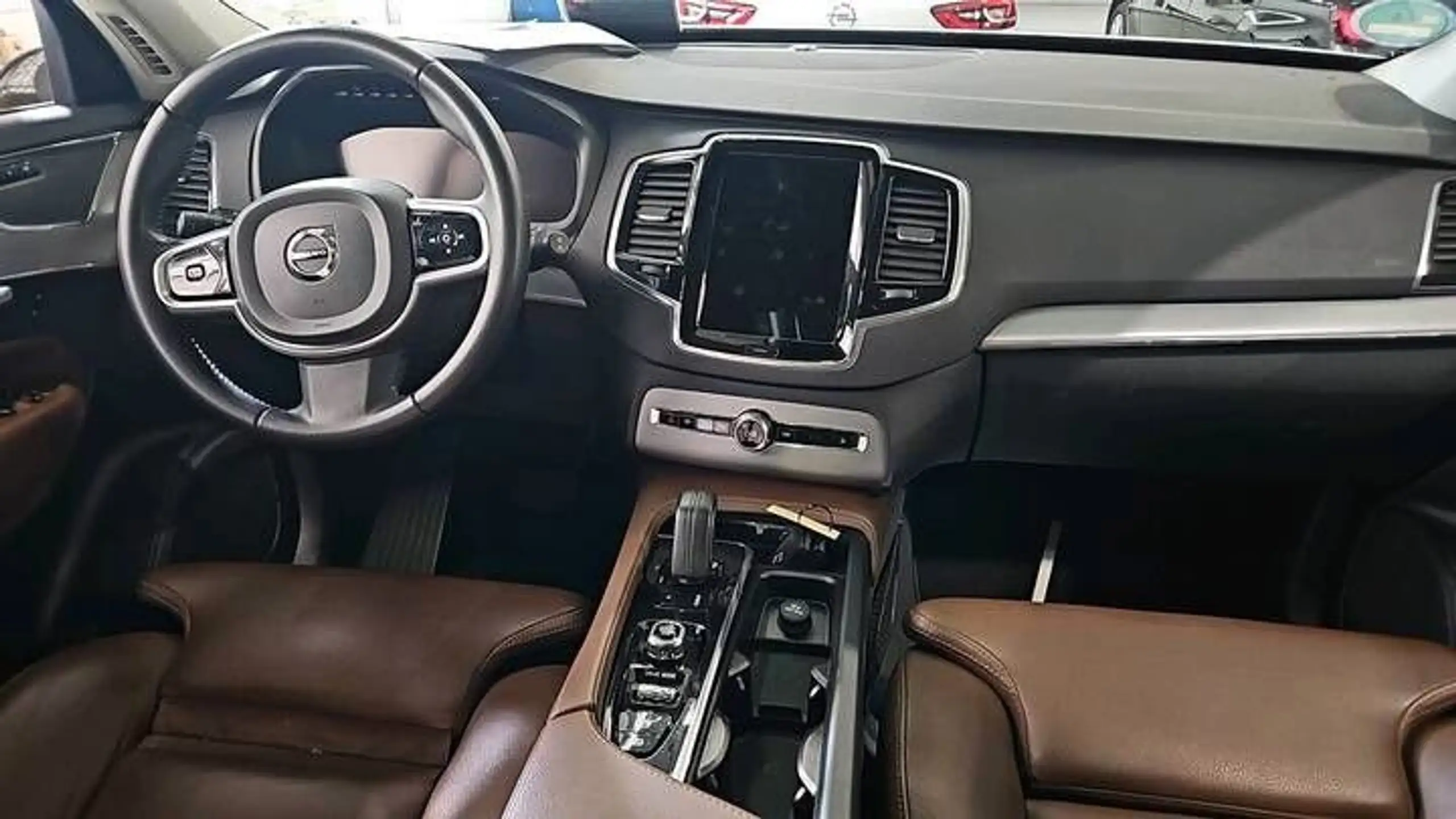 Volvo - XC90