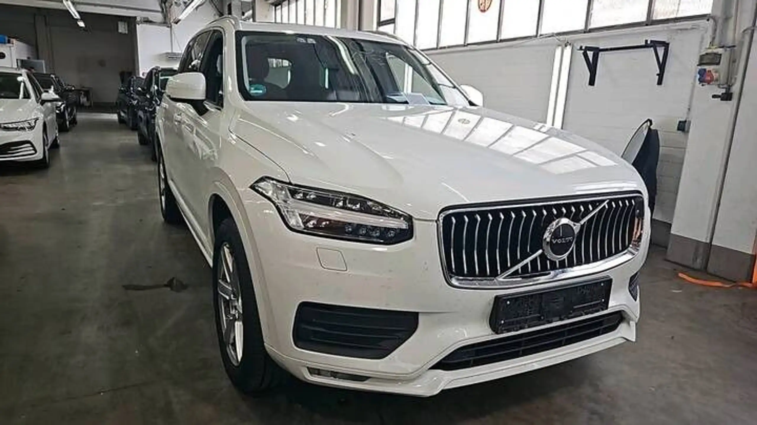 Volvo - XC90