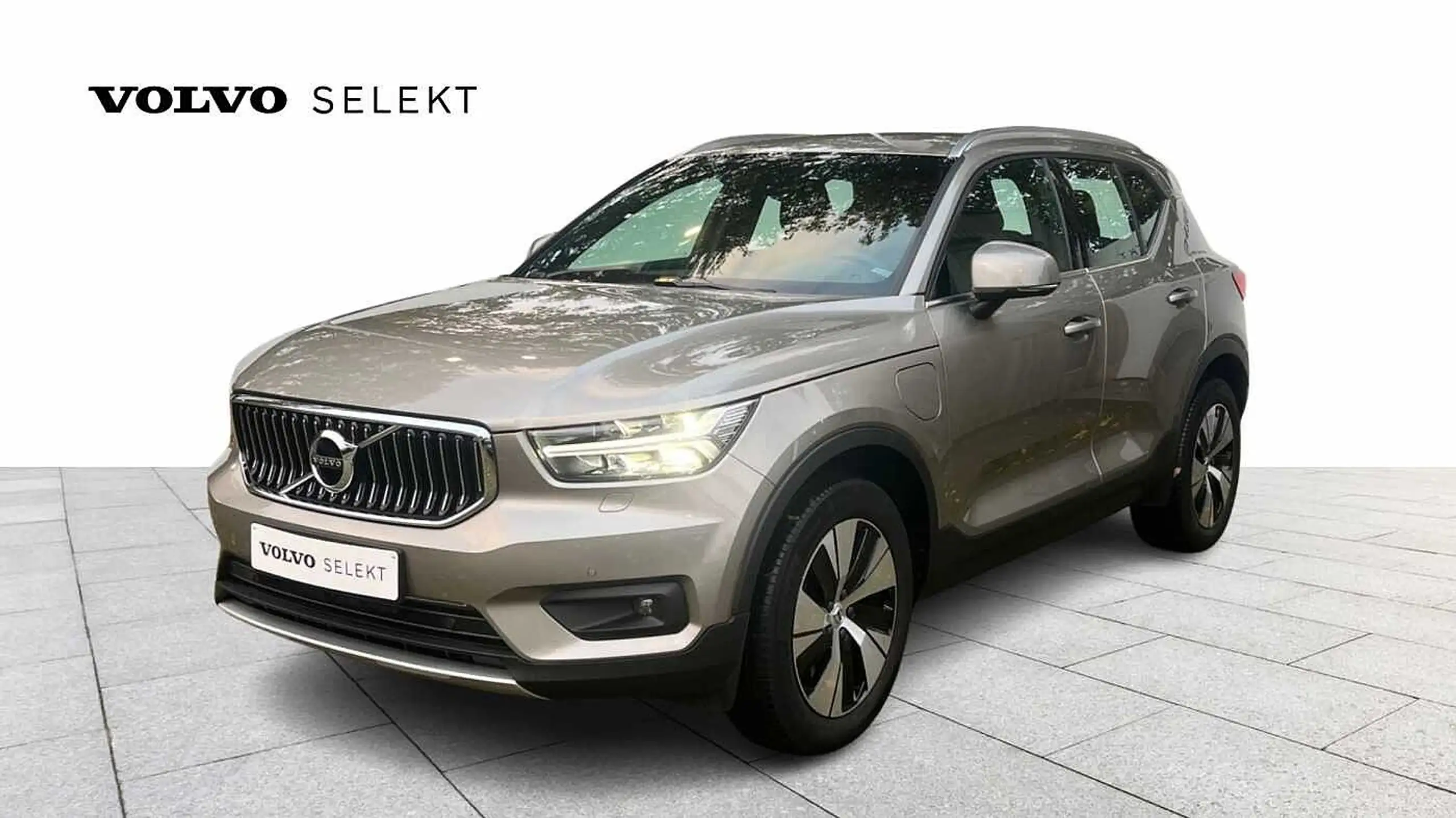 Volvo - XC40