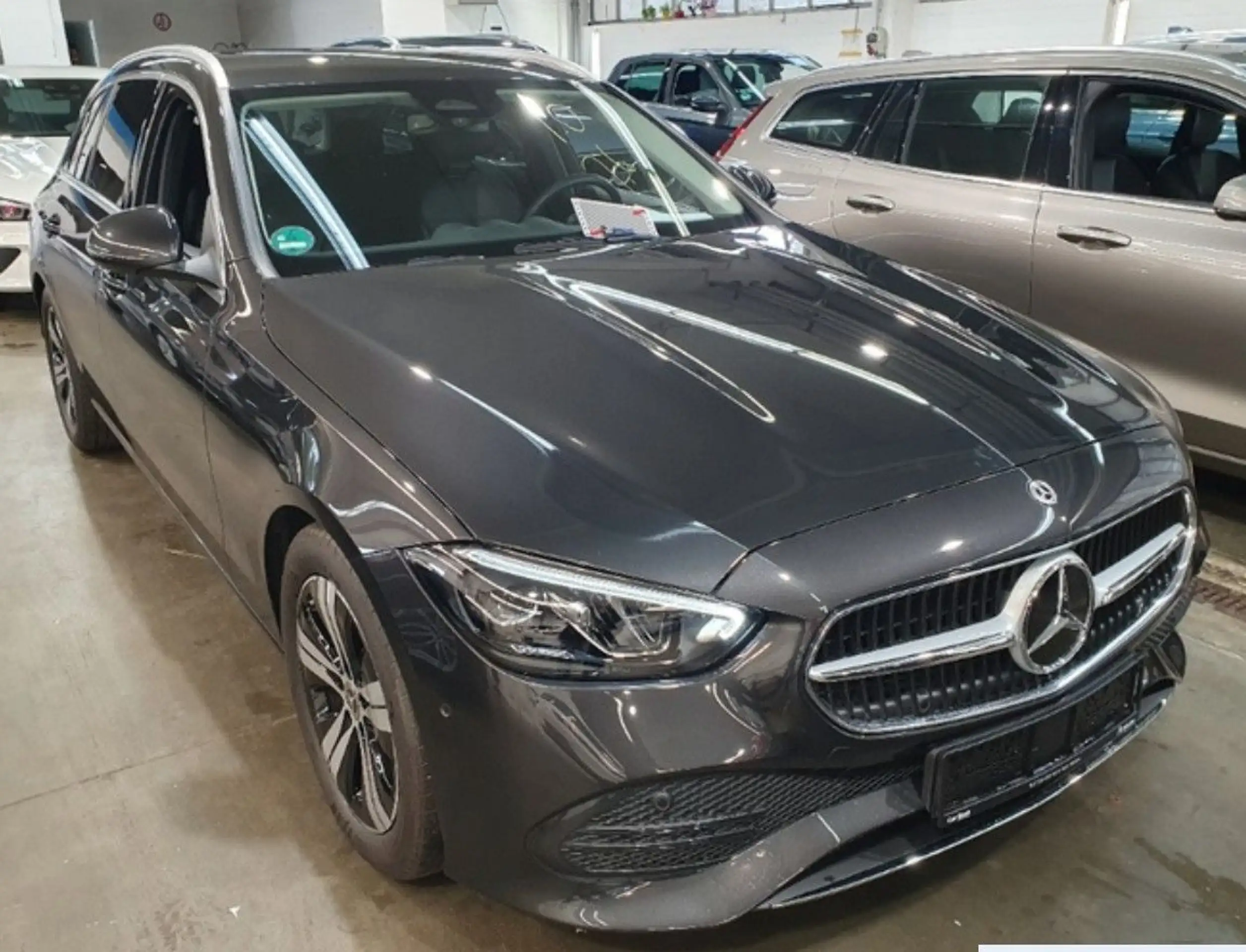 Mercedes-Benz - C 220