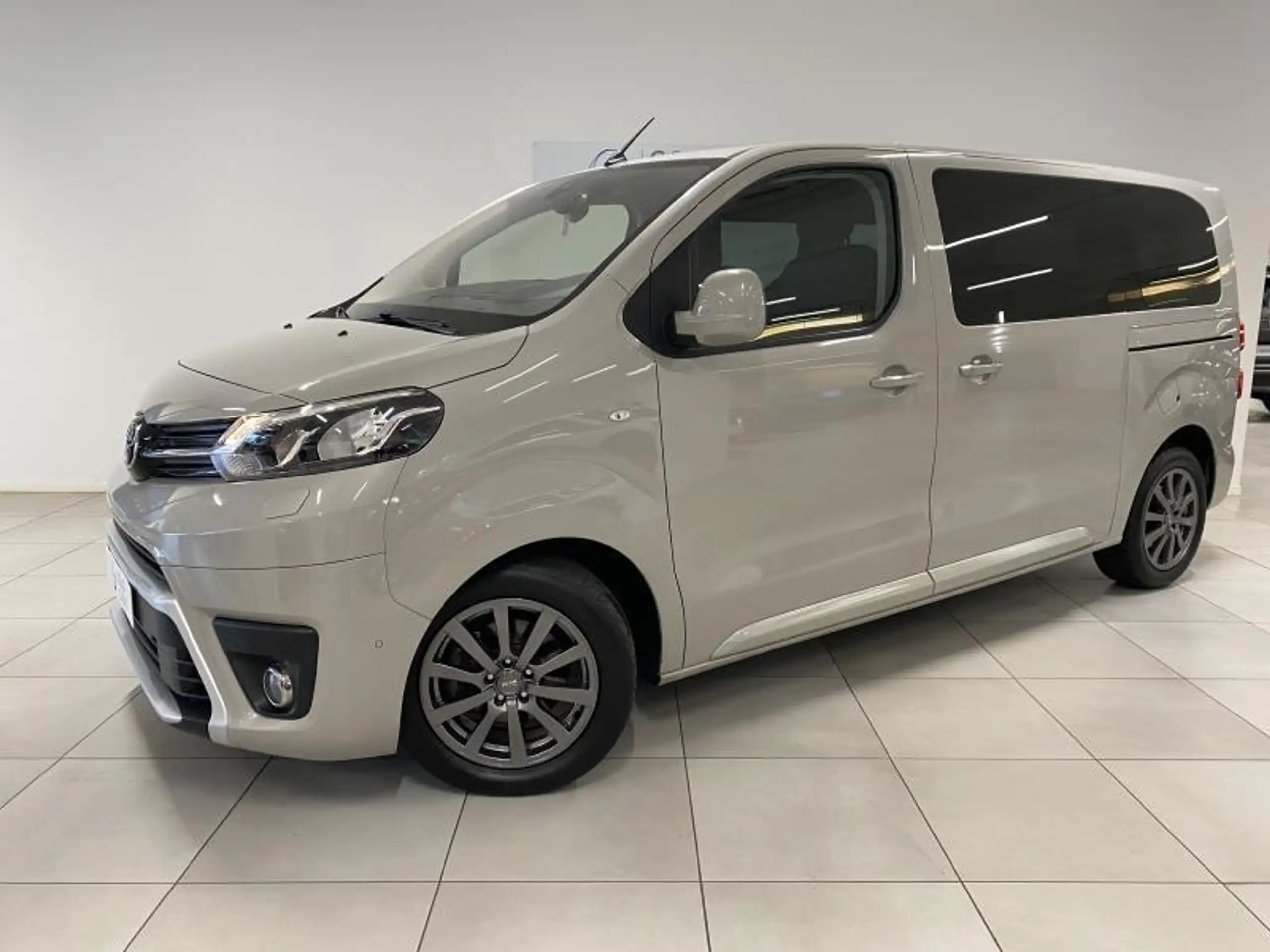 Toyota - Proace