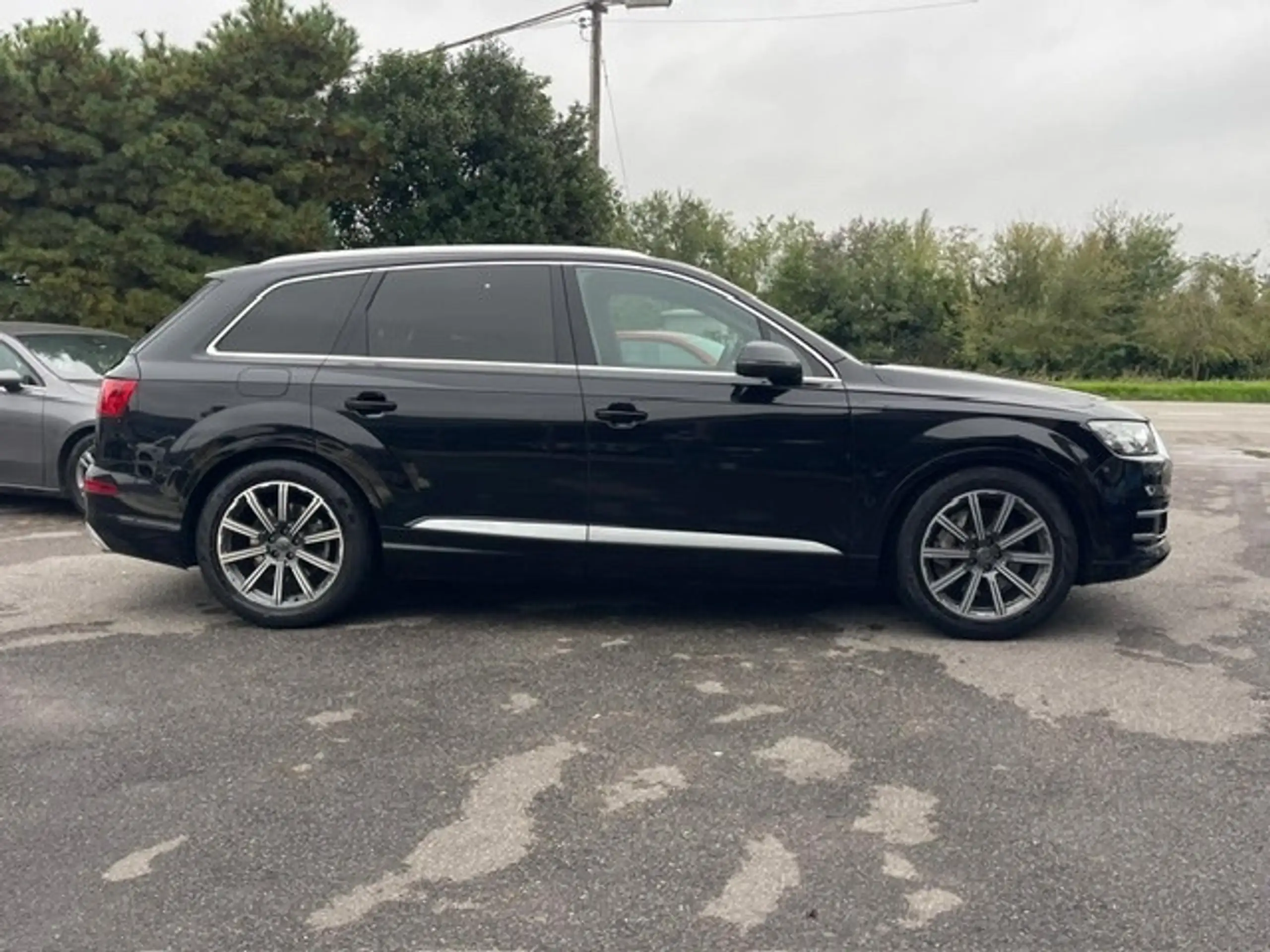 Audi - Q7