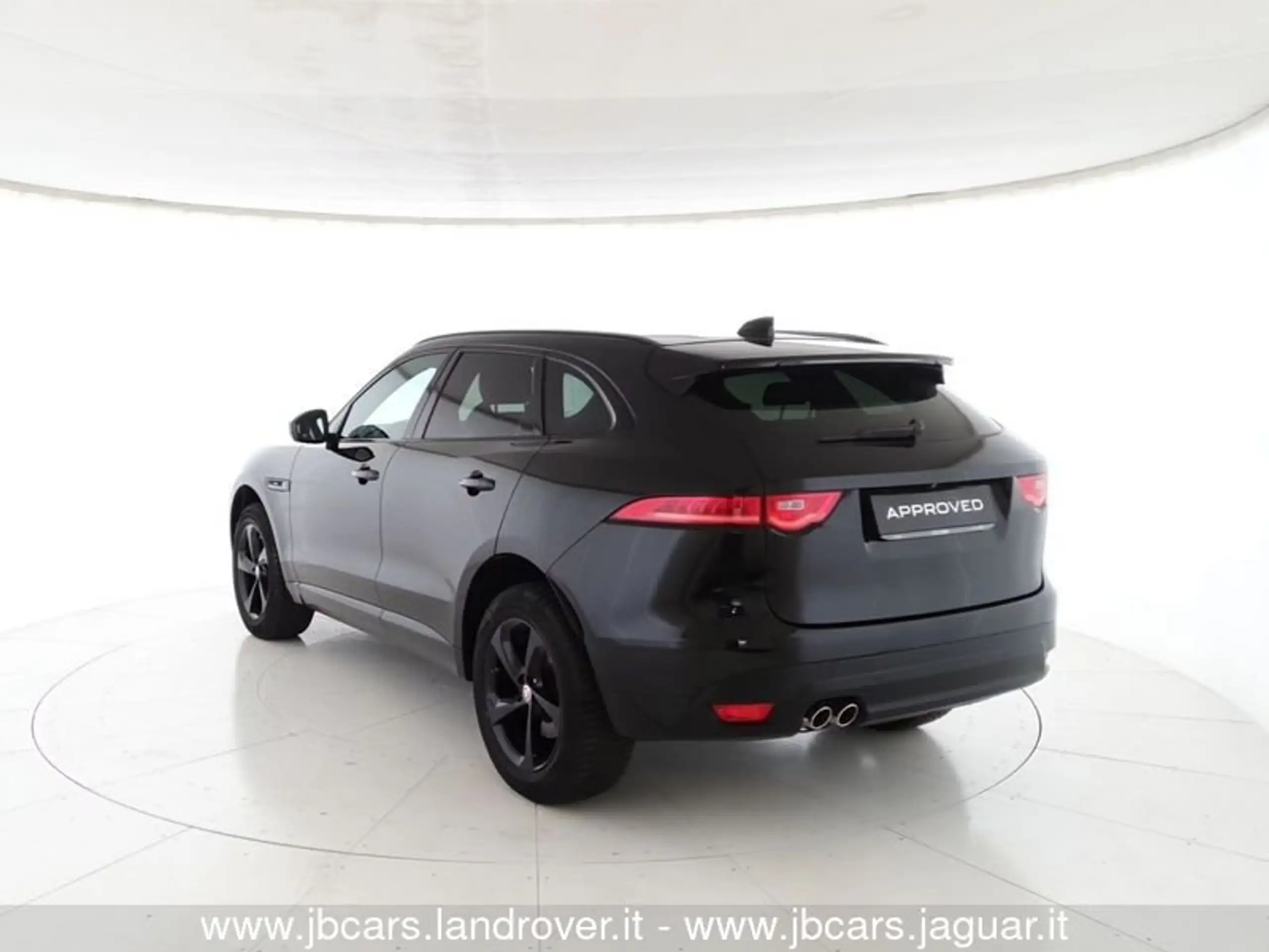 Jaguar - F-Pace