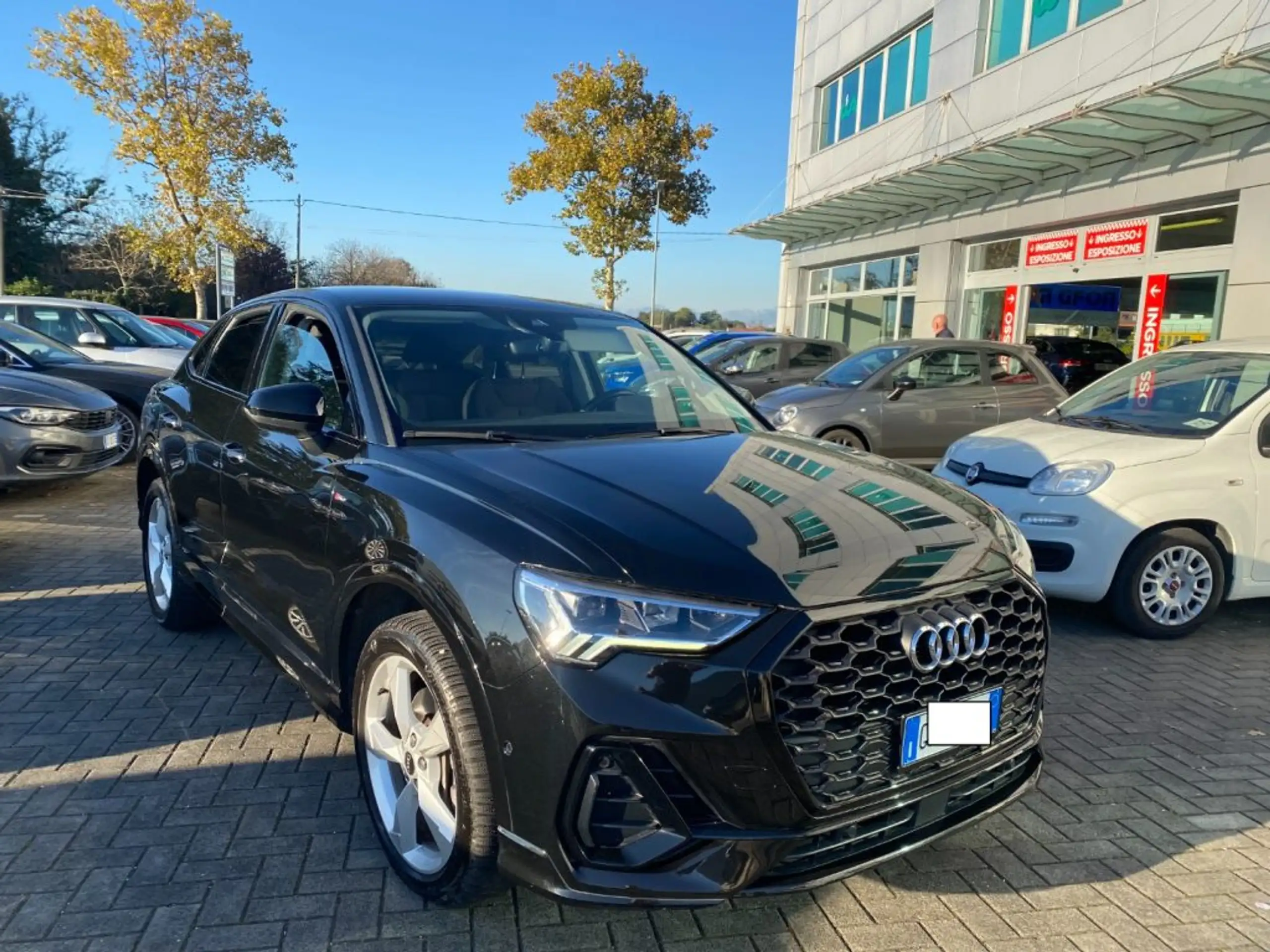 Audi - Q3