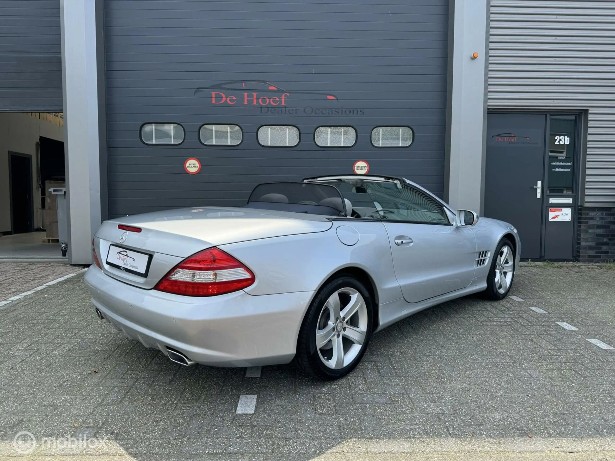 Mercedes-Benz - SL 500