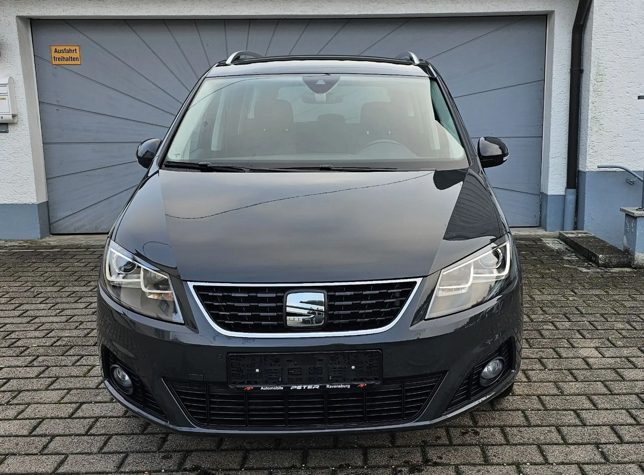 SEAT - Alhambra