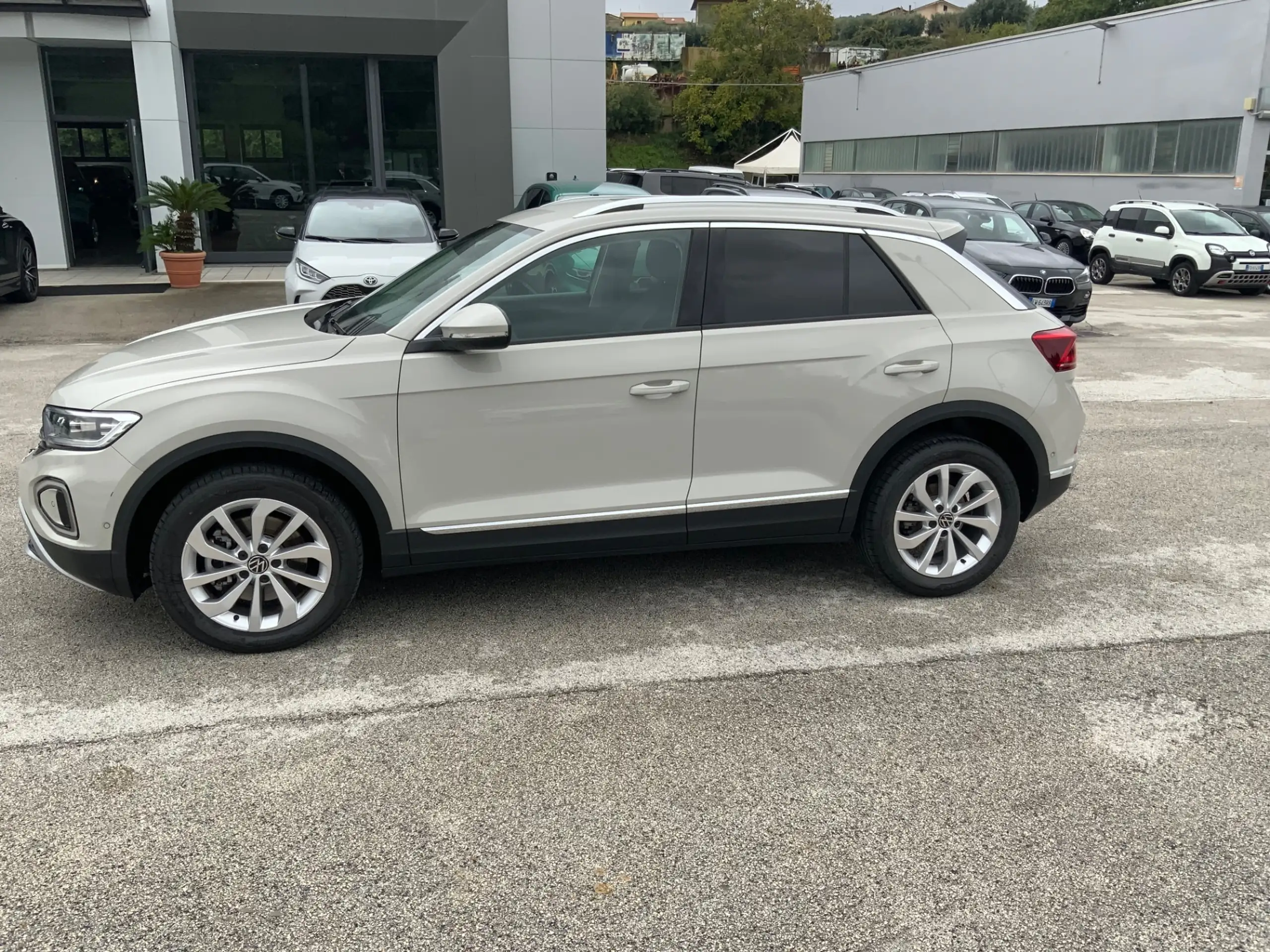 Volkswagen T-Roc 2023