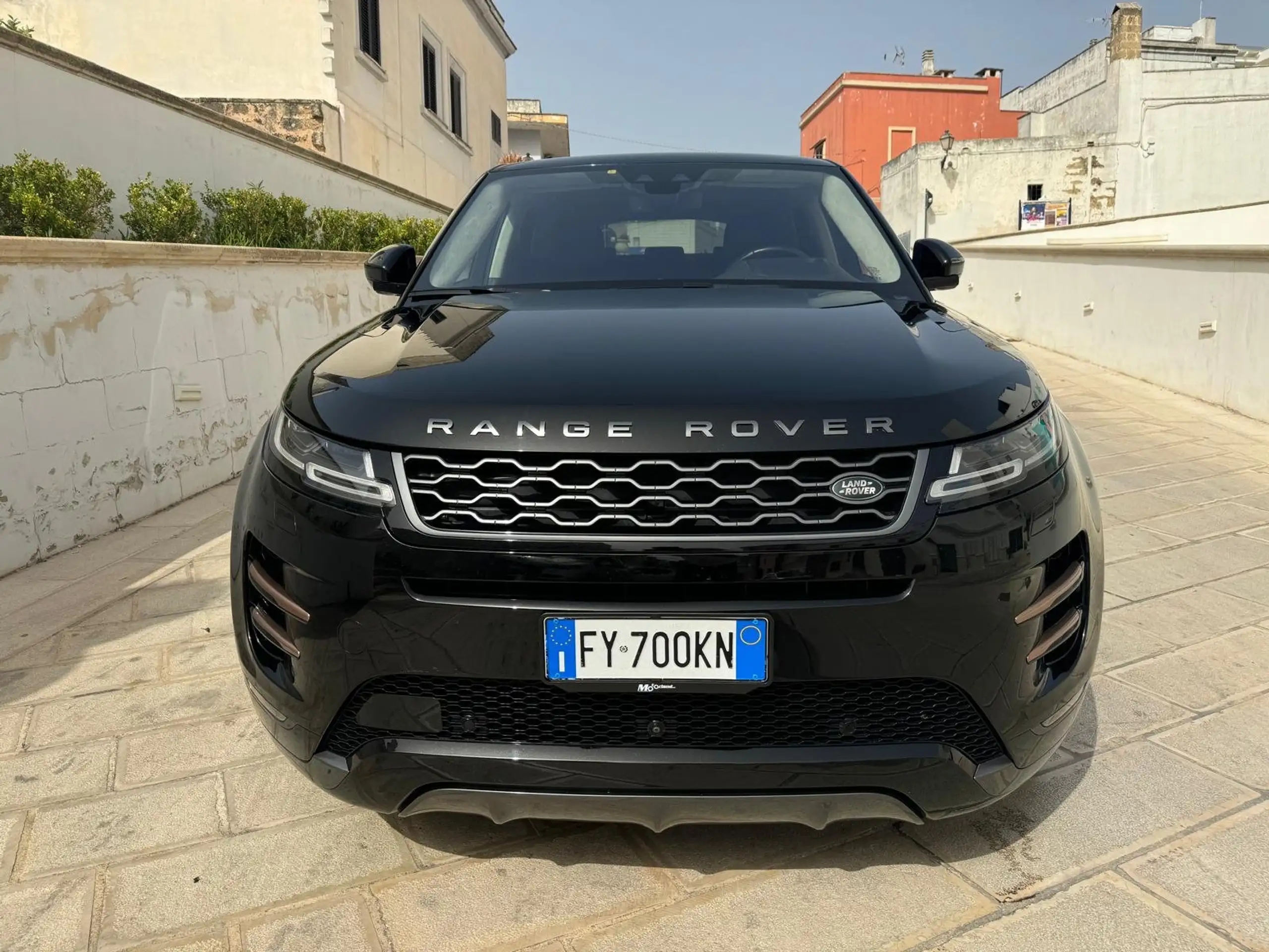 Land Rover - Range Rover Evoque