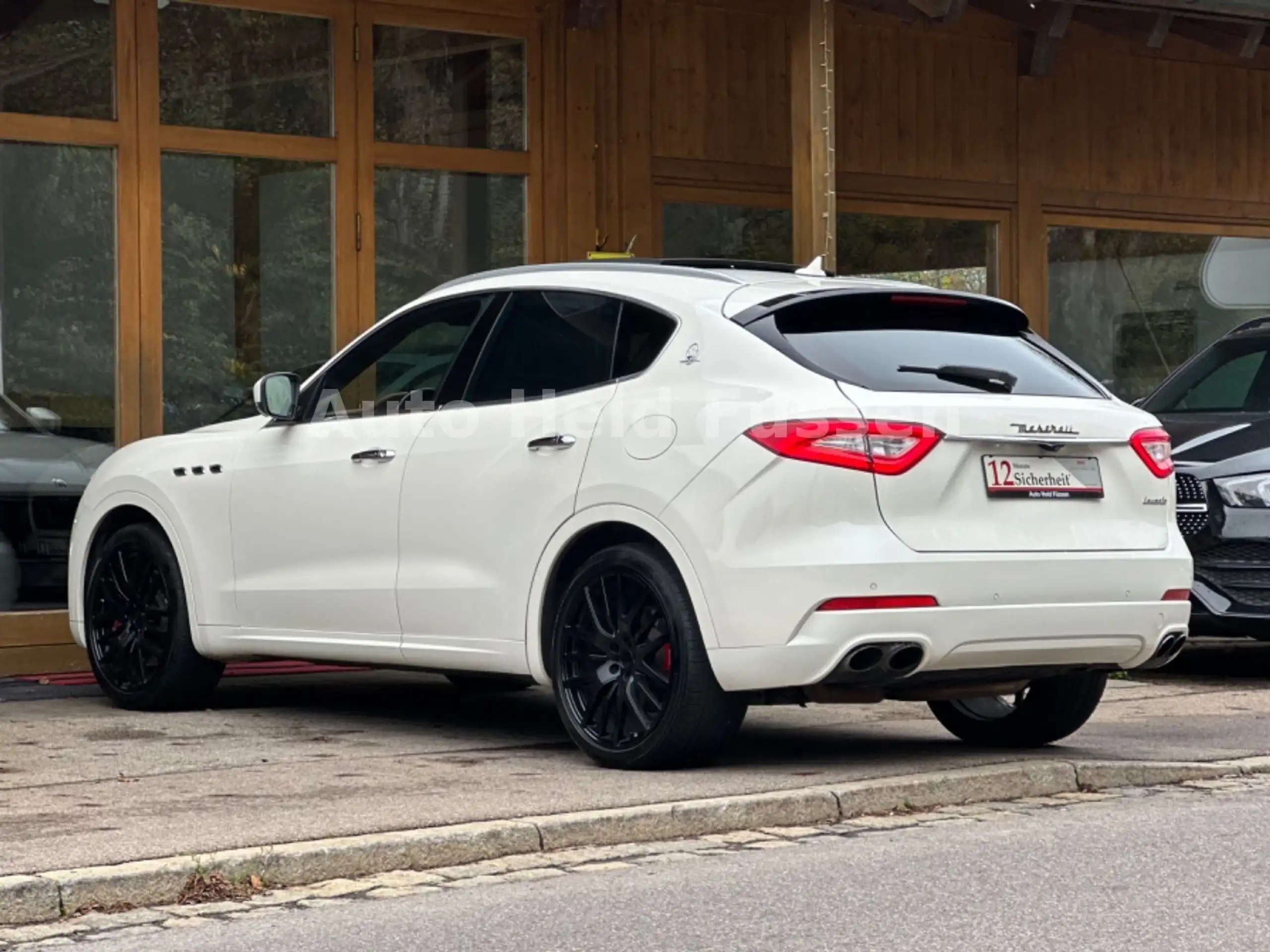 Maserati - Levante