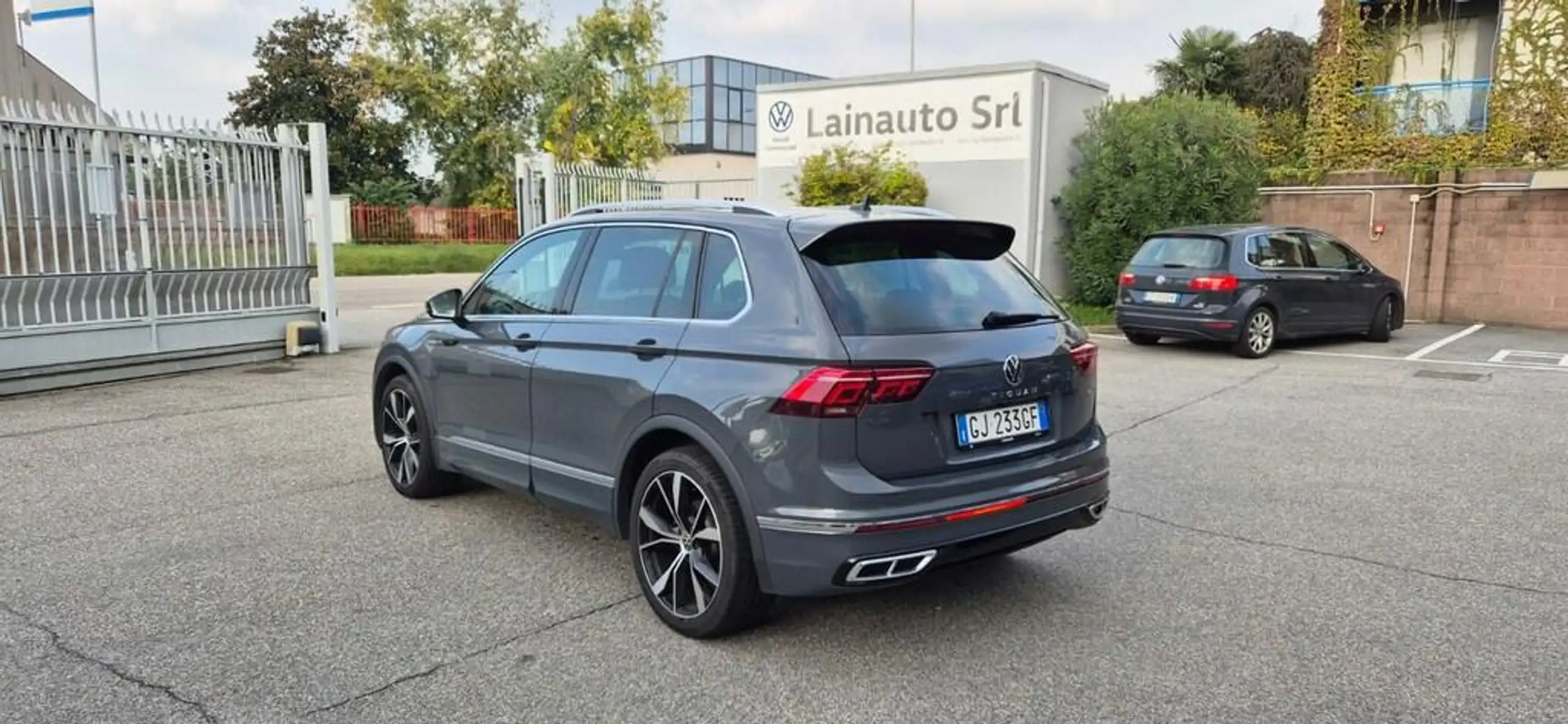 Volkswagen - Tiguan