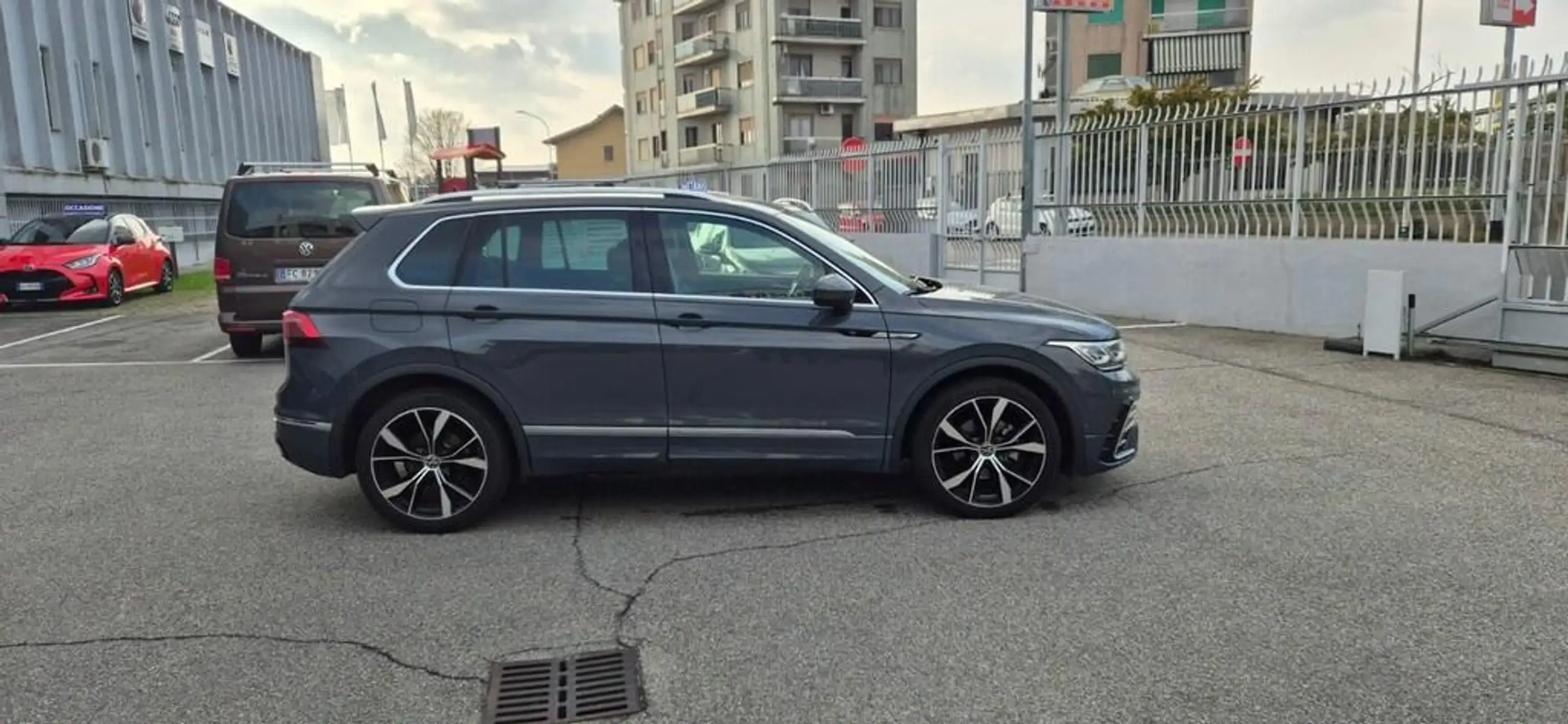 Volkswagen - Tiguan