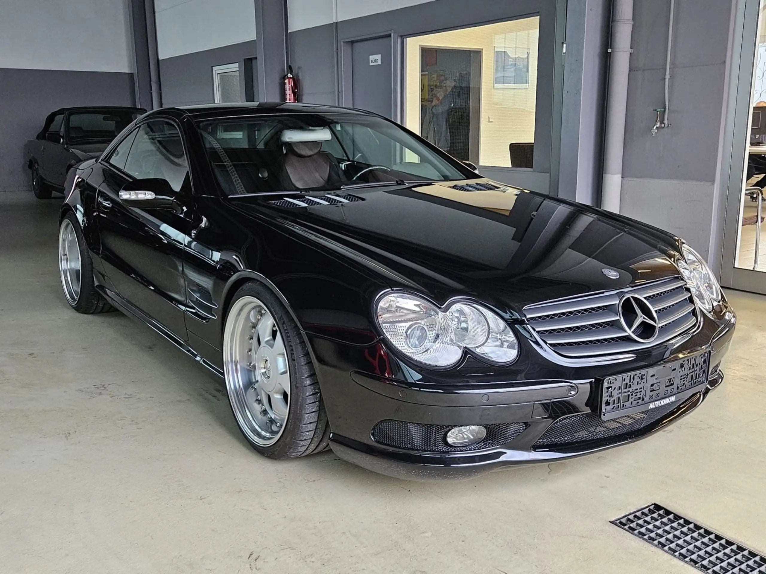 Mercedes-Benz - SL 500