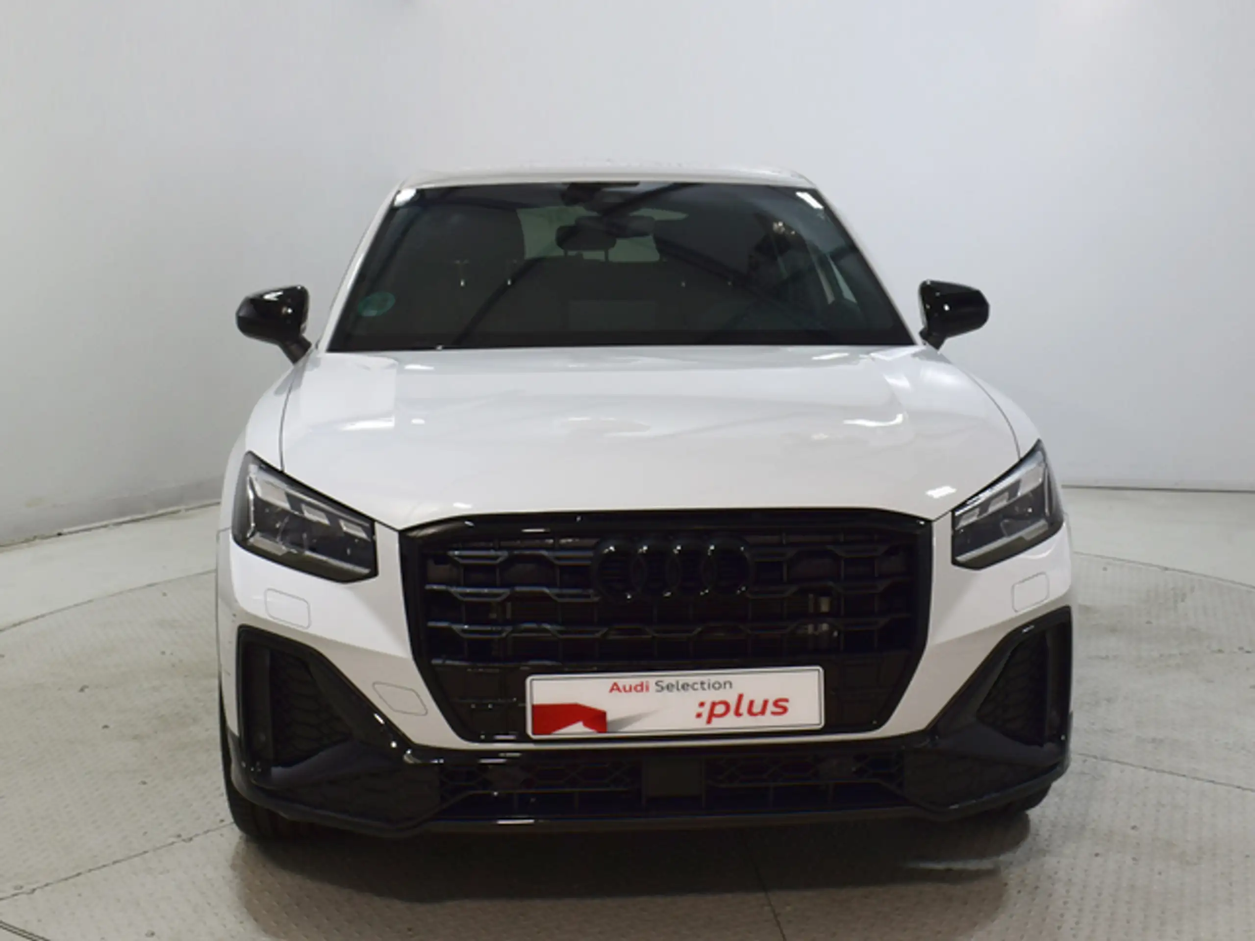 Audi - Q2