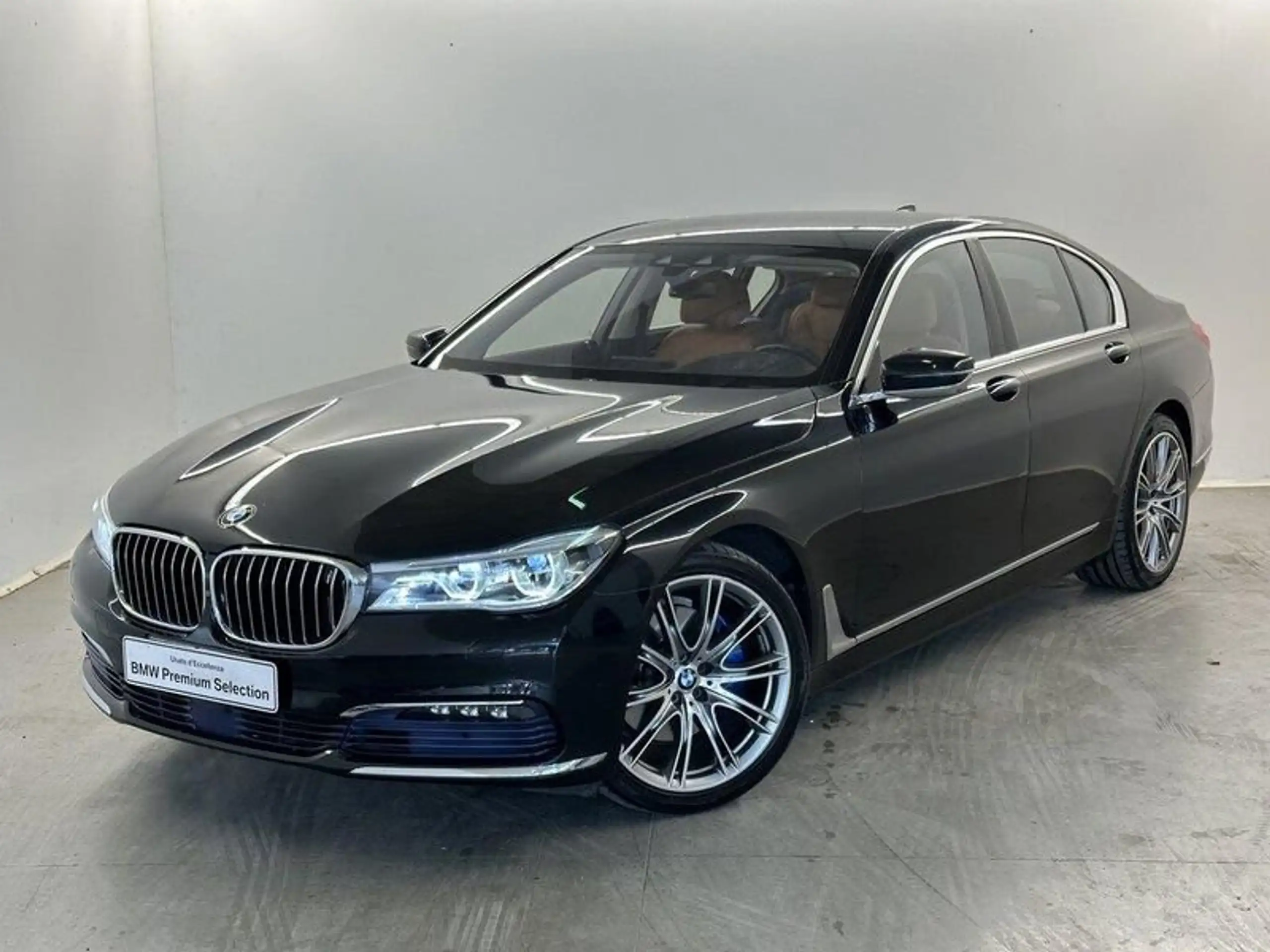 BMW 730 2016