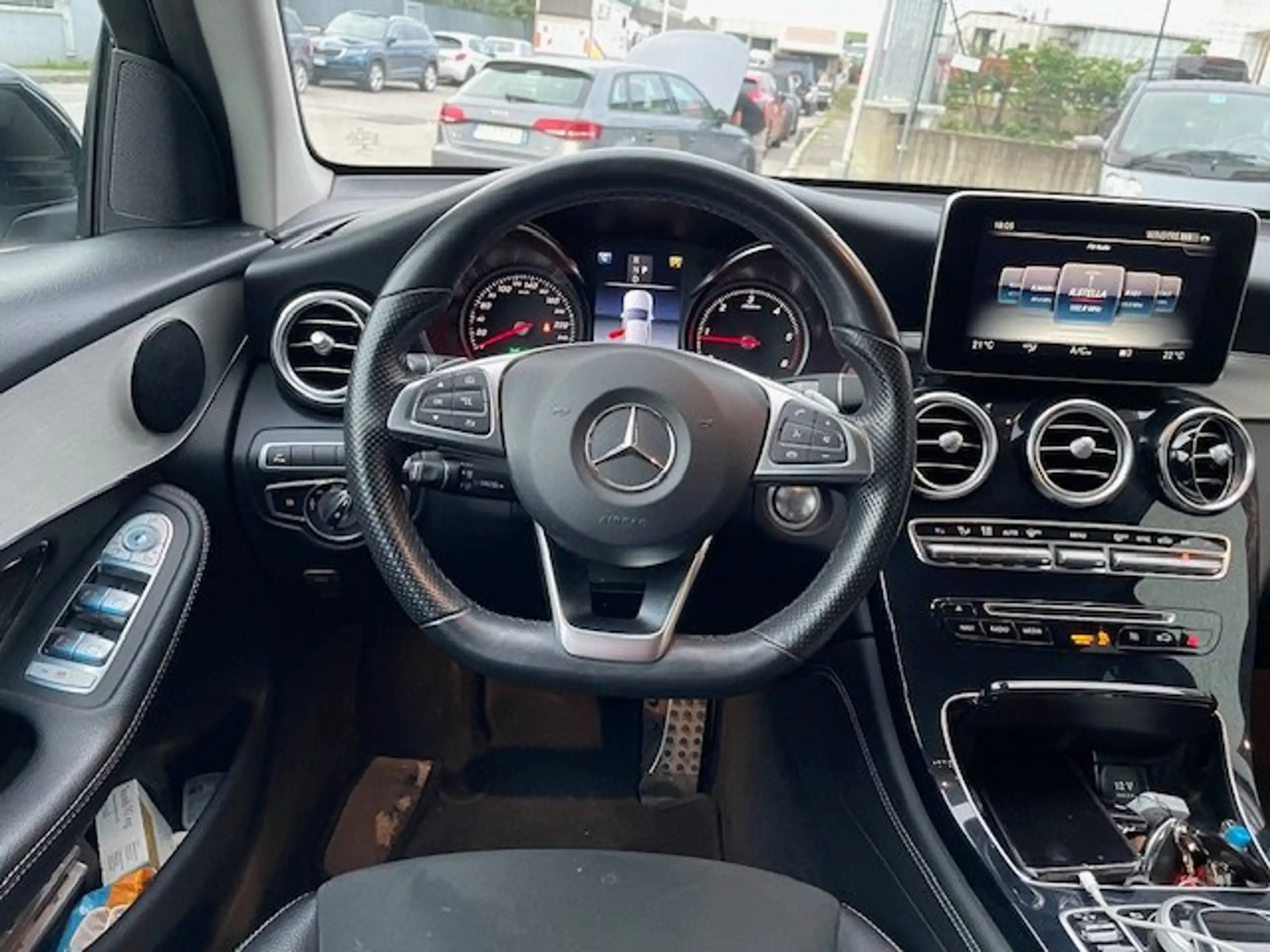 Mercedes-Benz - GLC 250