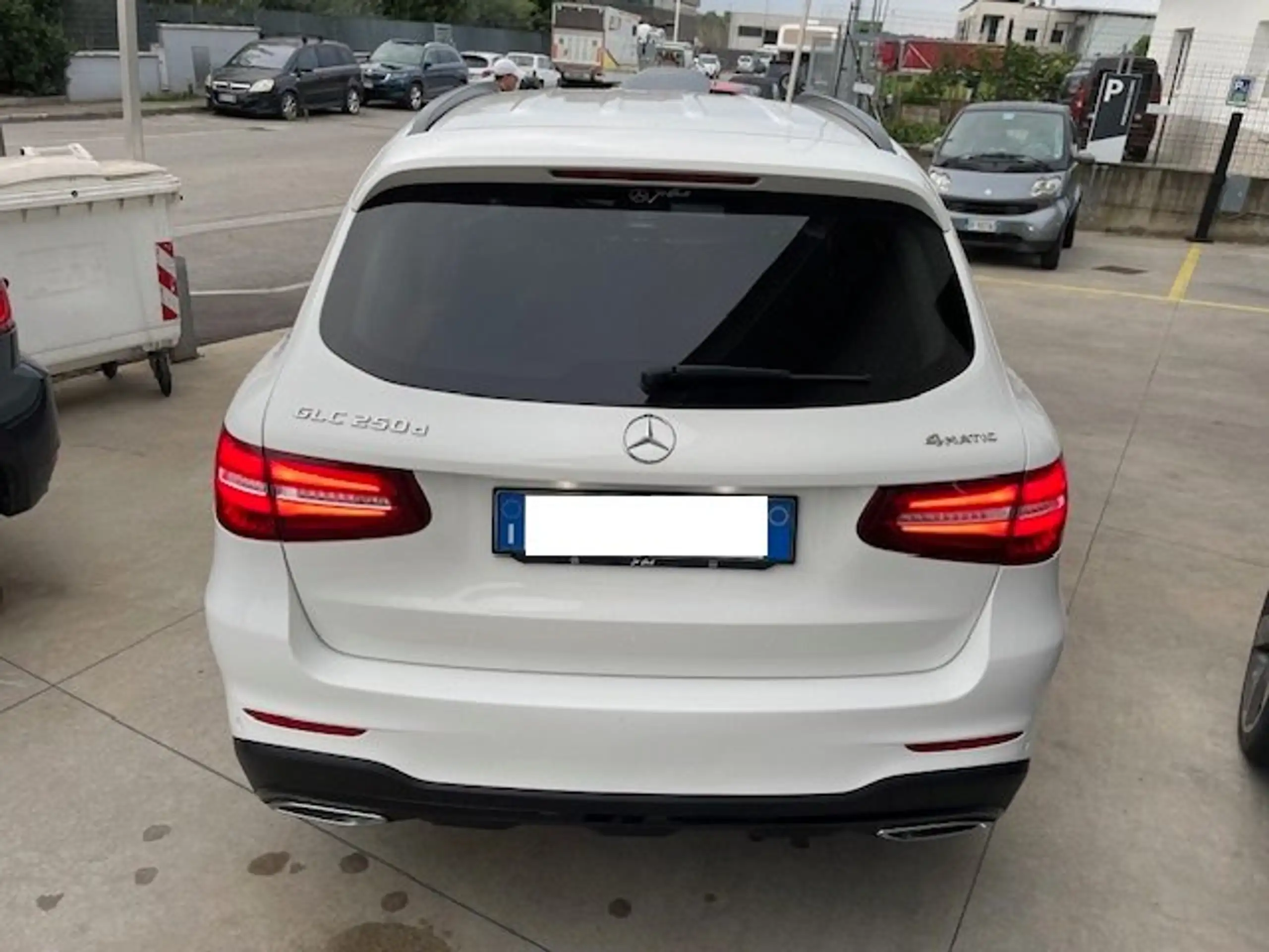 Mercedes-Benz - GLC 250