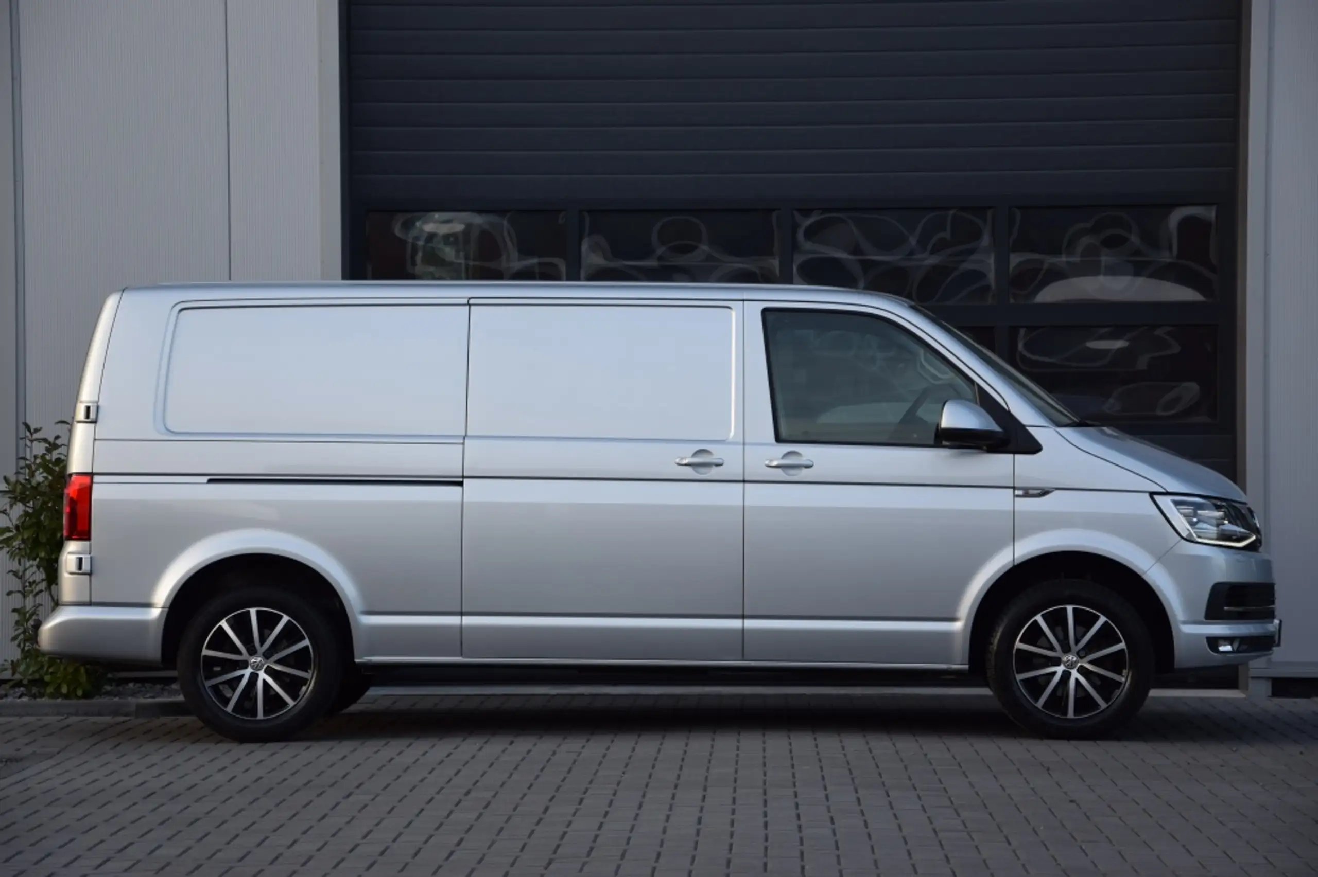 Volkswagen - Transporter