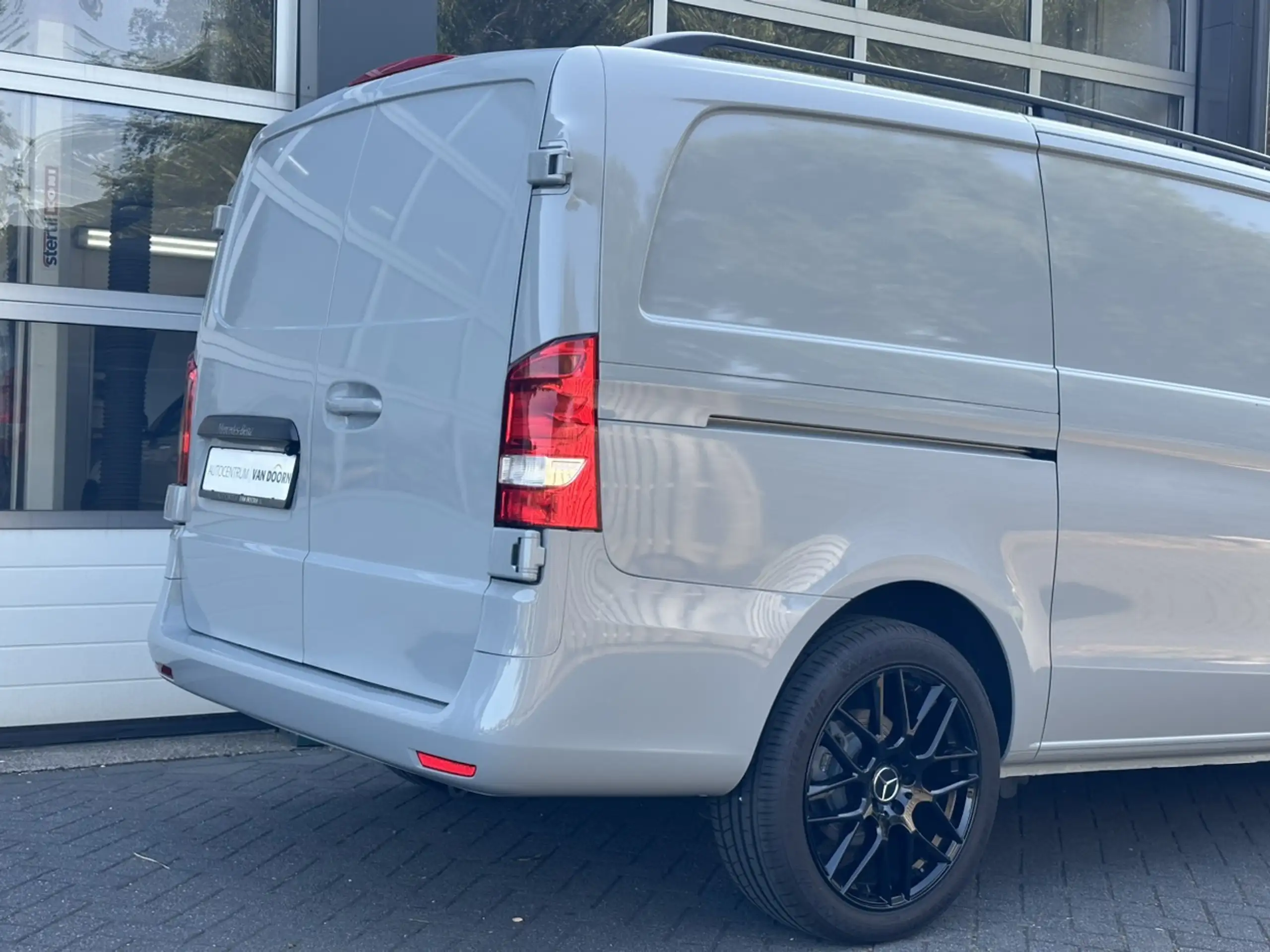 Mercedes-Benz - Vito