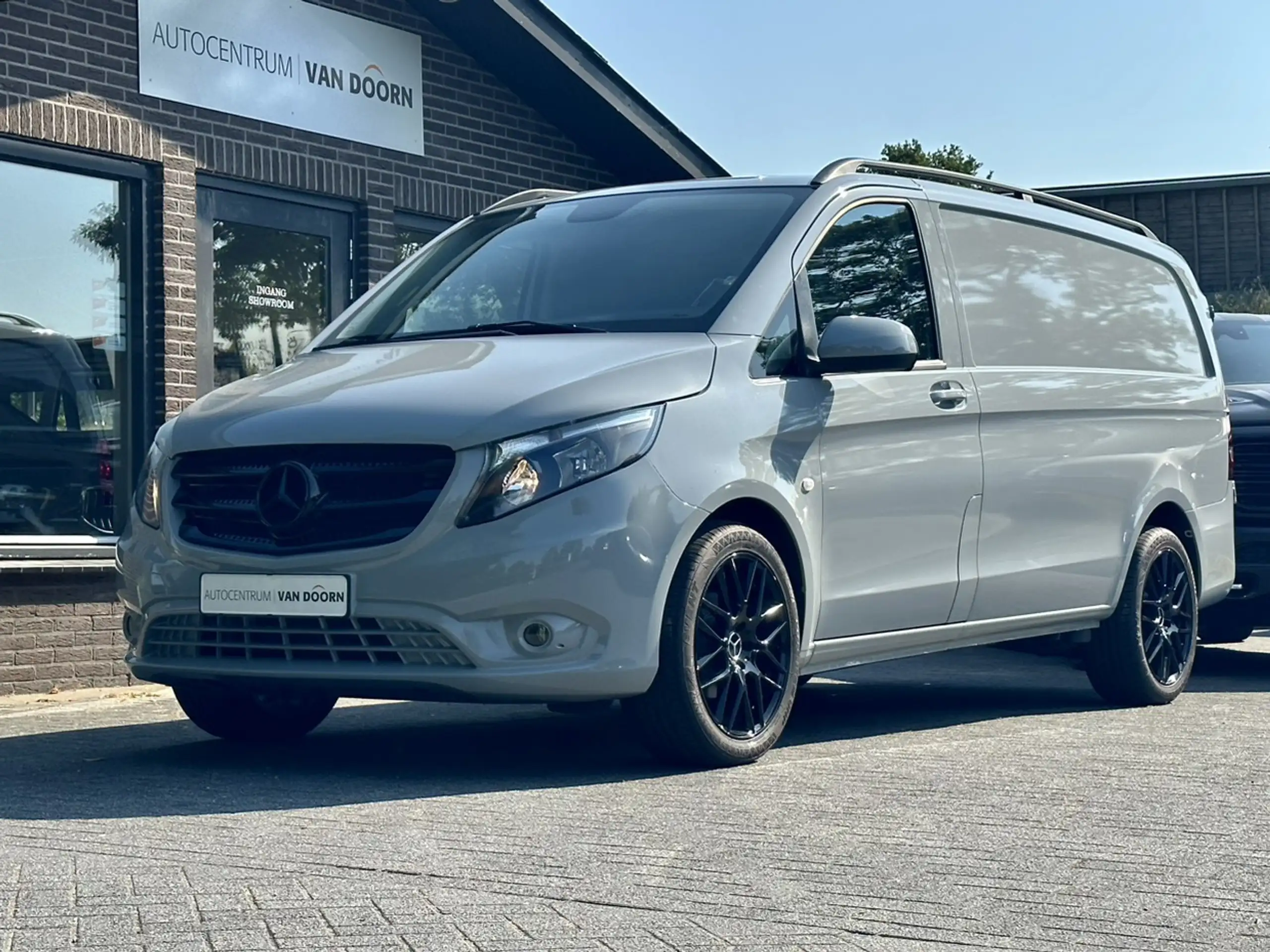 Mercedes-Benz - Vito