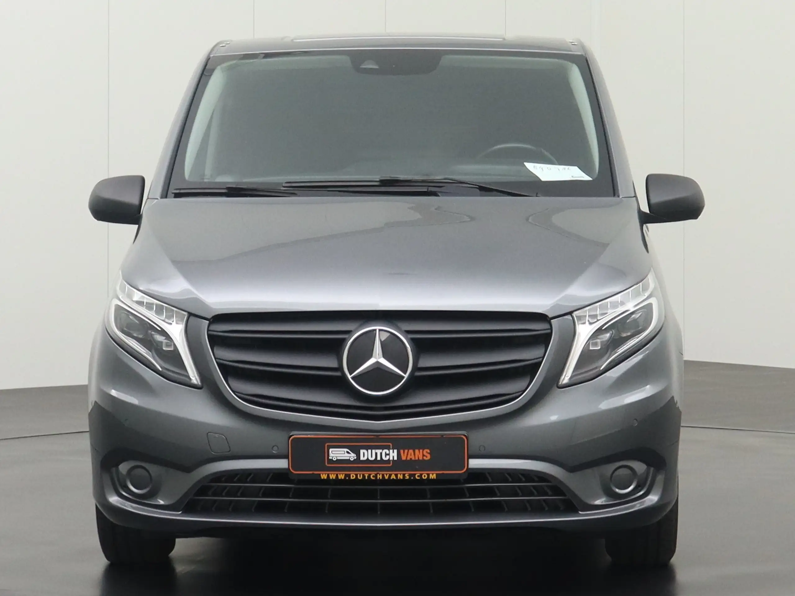 Mercedes-Benz - Vito