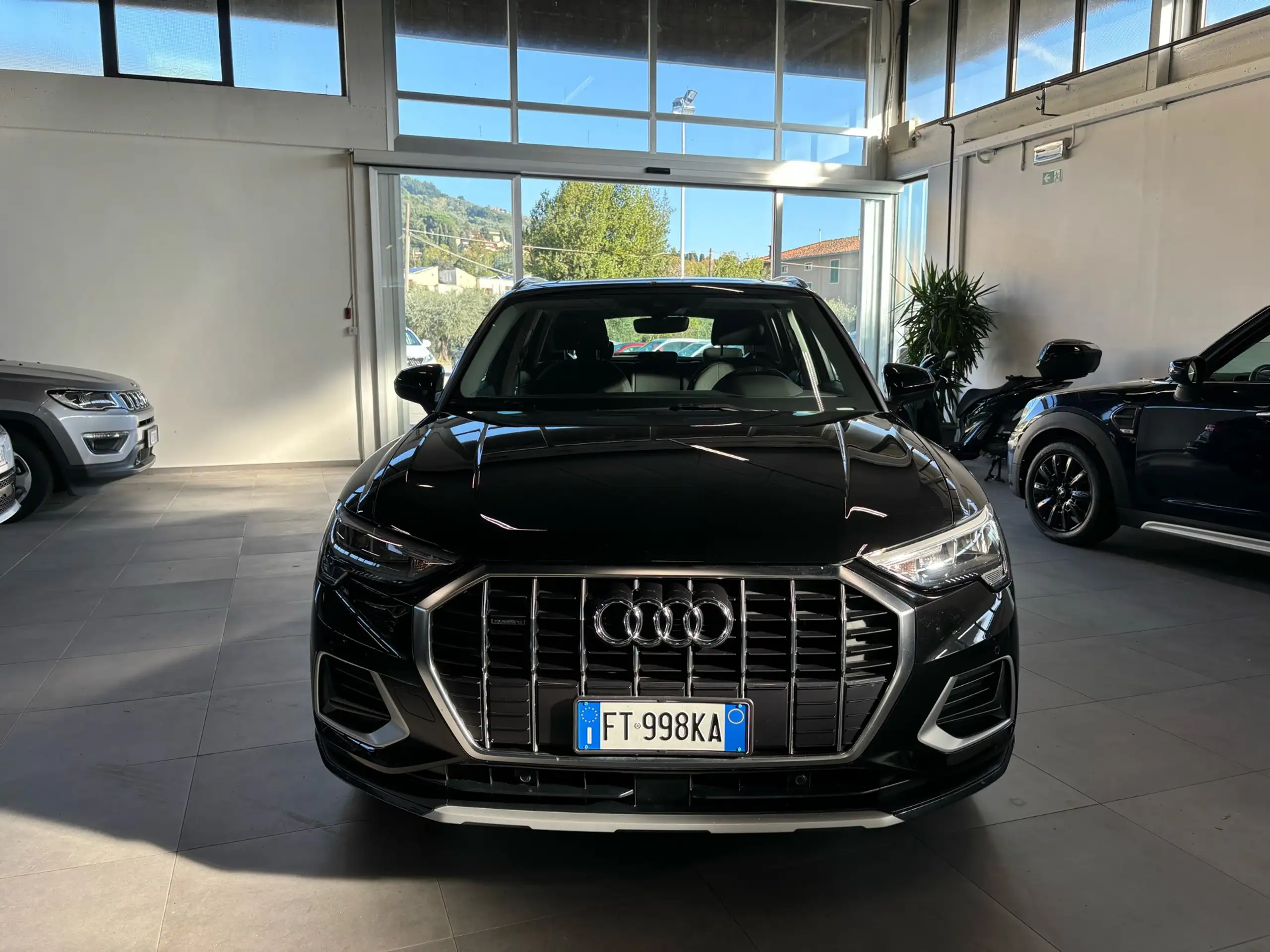 Audi - Q3