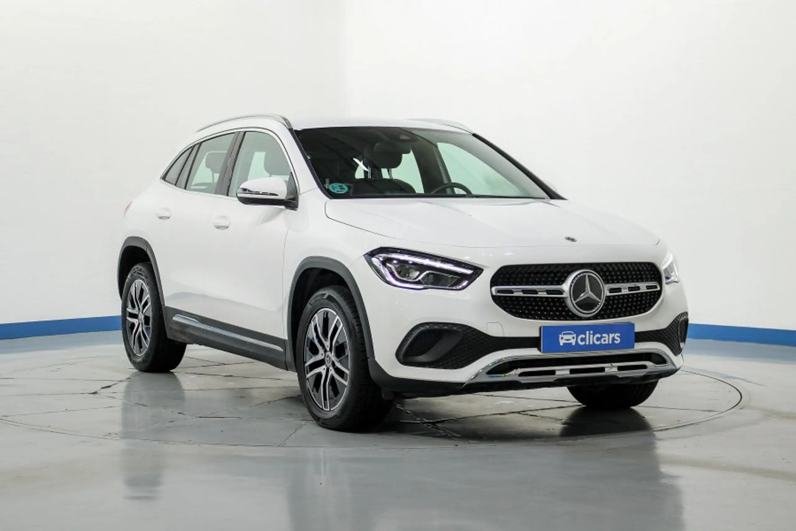 Mercedes-Benz - GLA 200